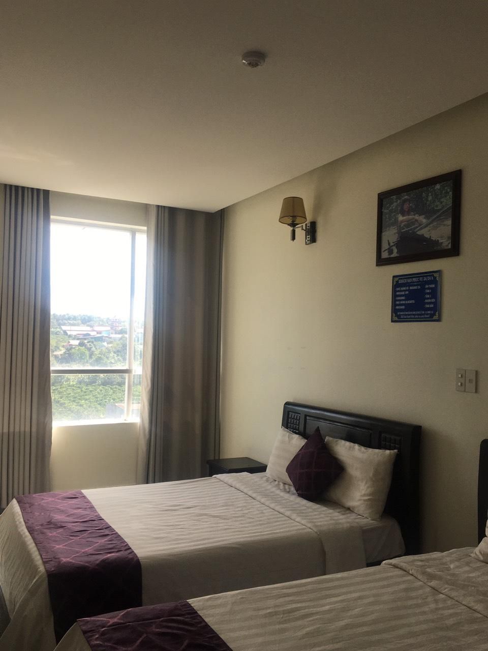 Biển Hồ Gia Lai Hotel Quadruple Room