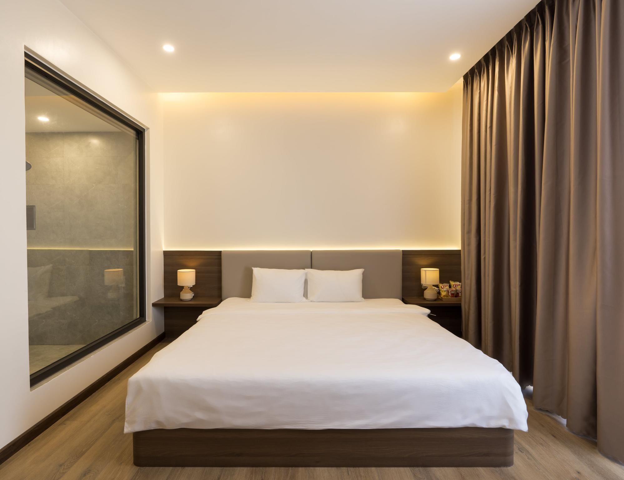 Superior - 1 King Bed