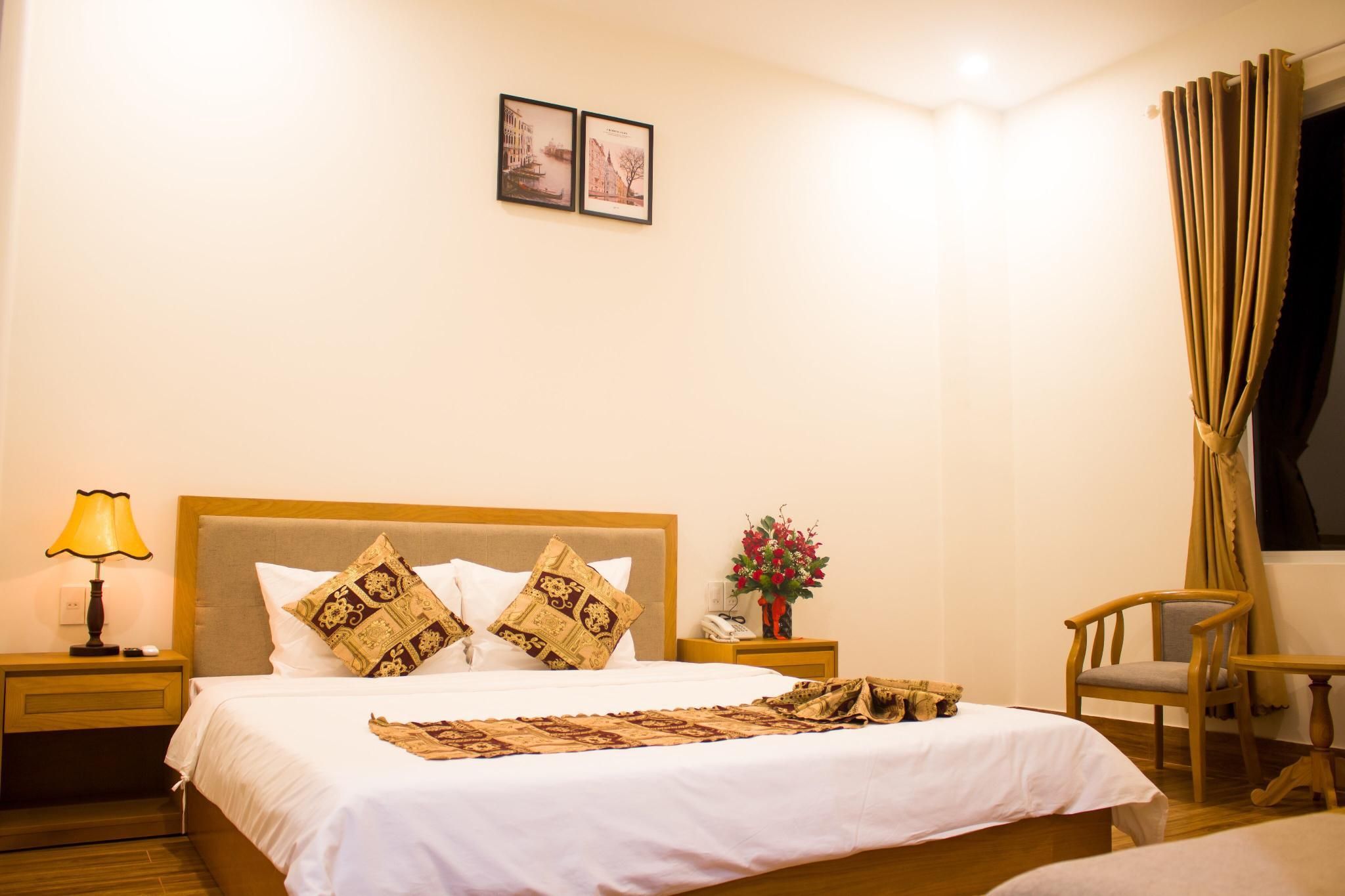 King Room with Garden View