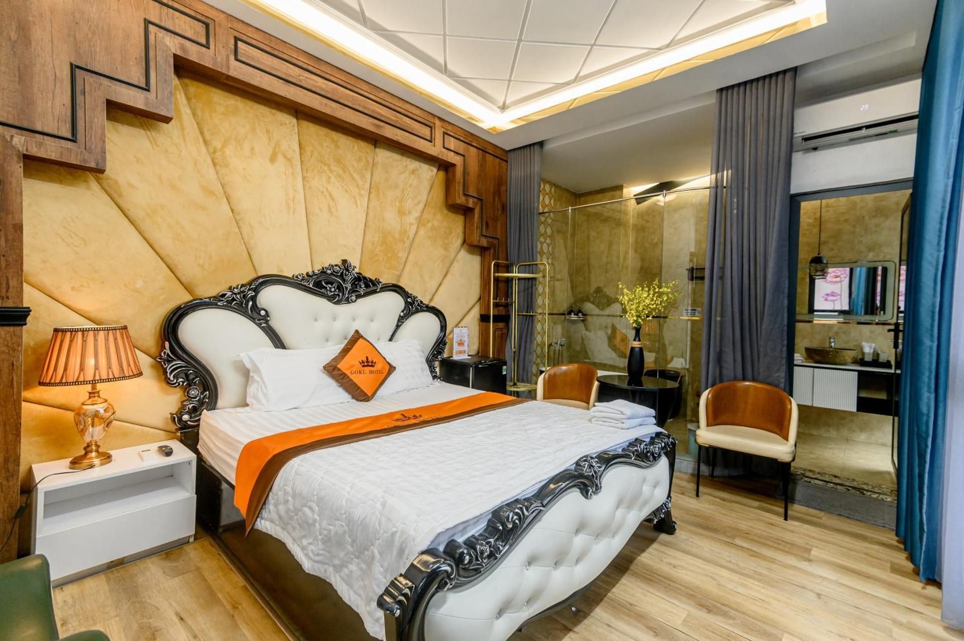 Superior King Room
