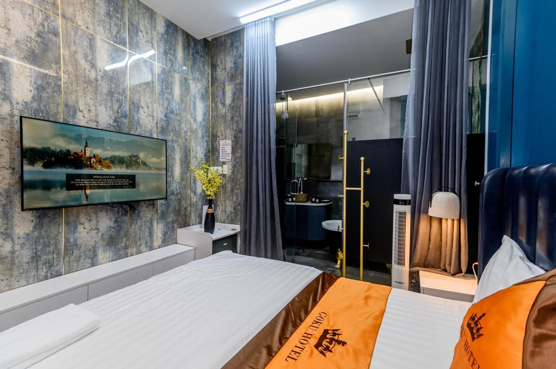 Deluxe Queen Room