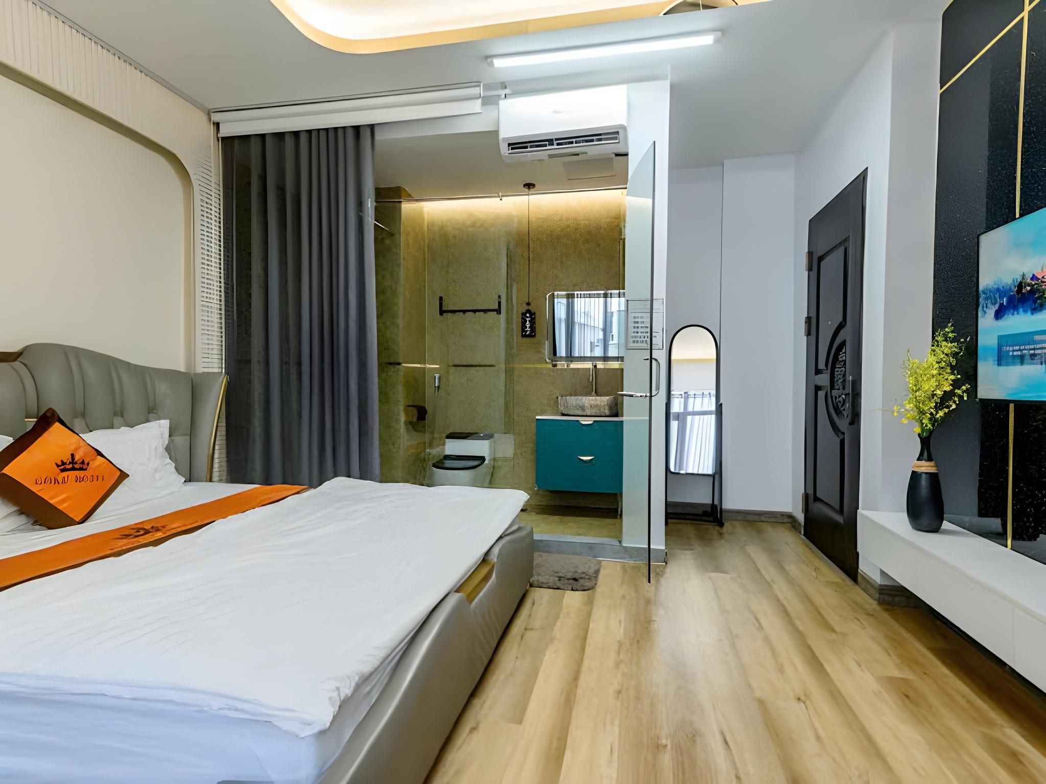 Superior King Room