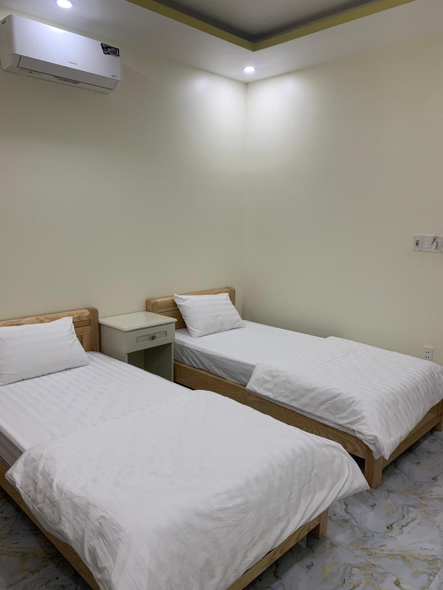 Twin Room with Private Bathroom