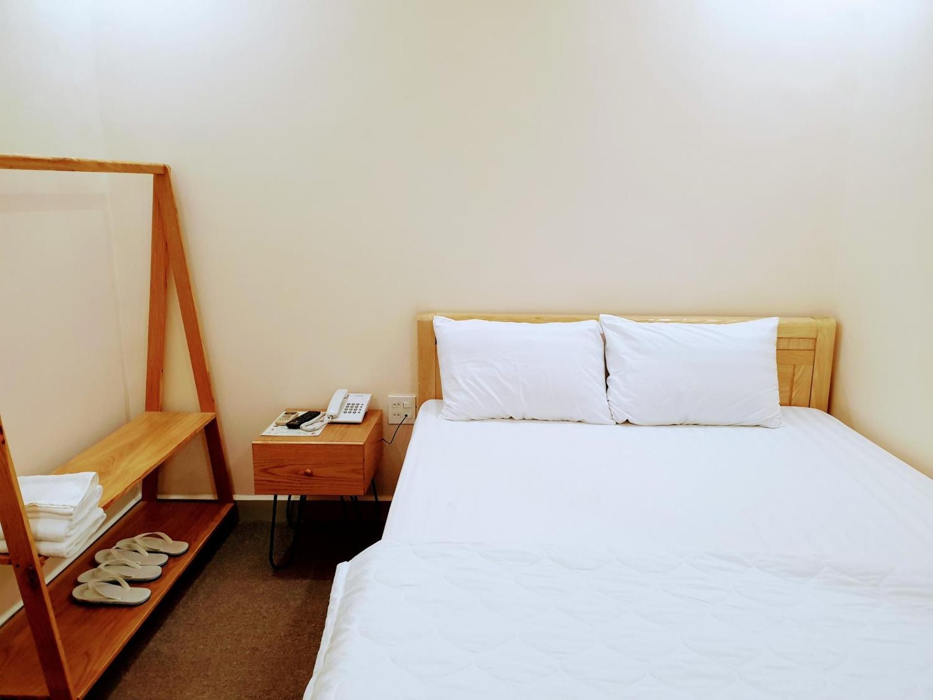 Hotel My Phuong Standard King Room 2