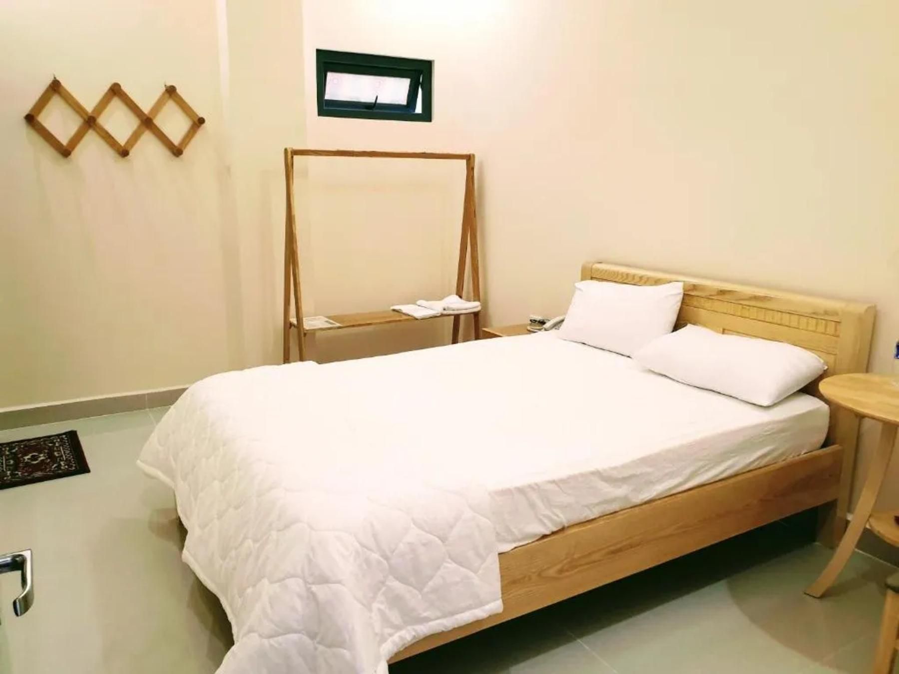 Hotel My Phuong Standard King Room