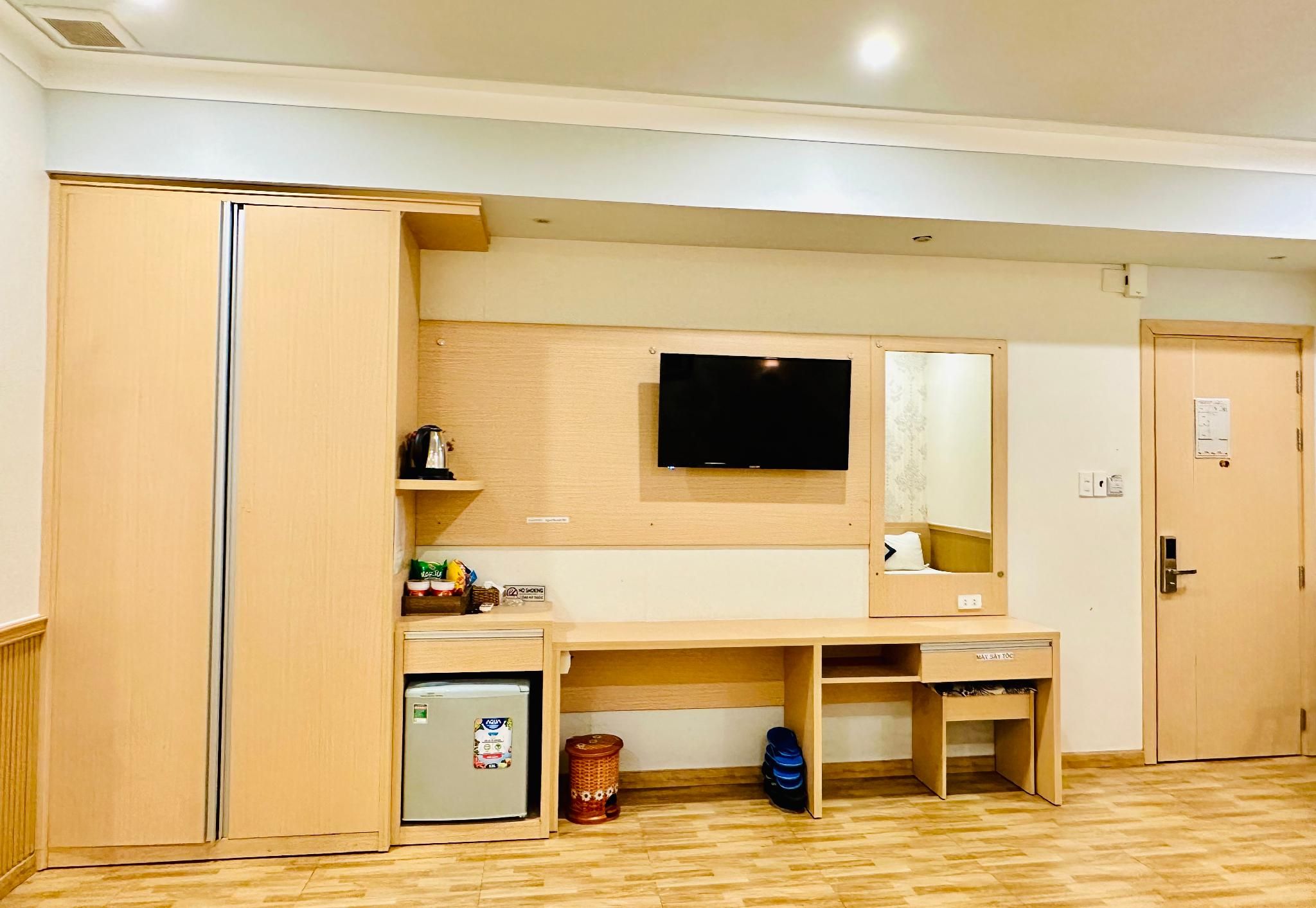 Ngoc Thanh Superior Double Room for 4 People 3