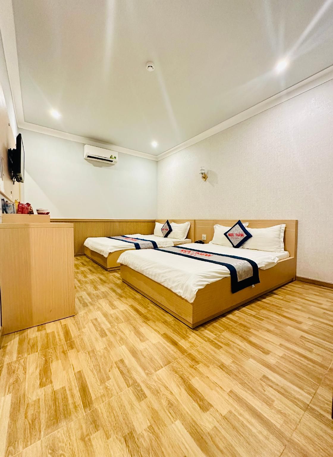 Ngoc Thanh Superior Double Room for 4 People