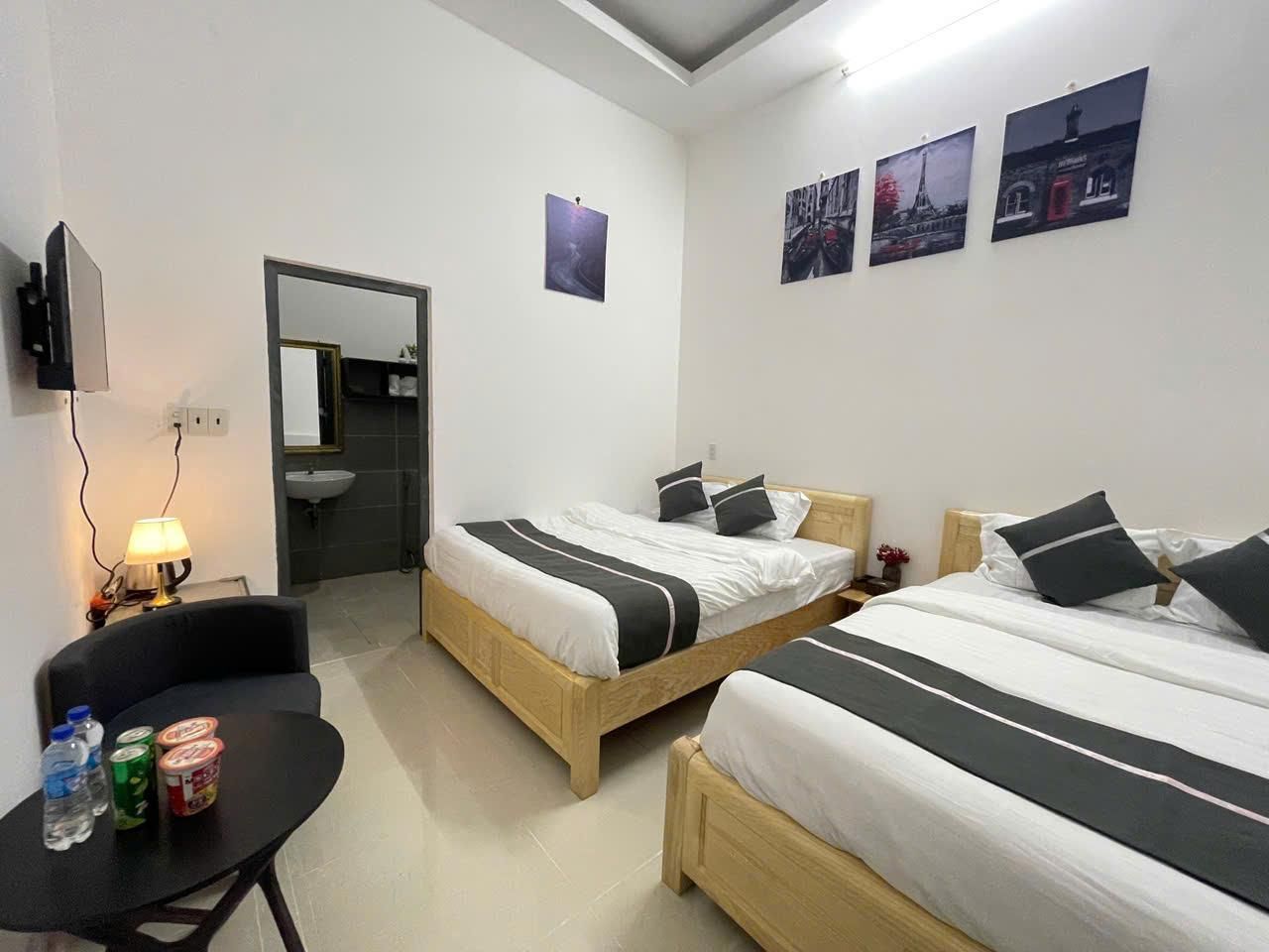 Twin Room with Private Bathroom