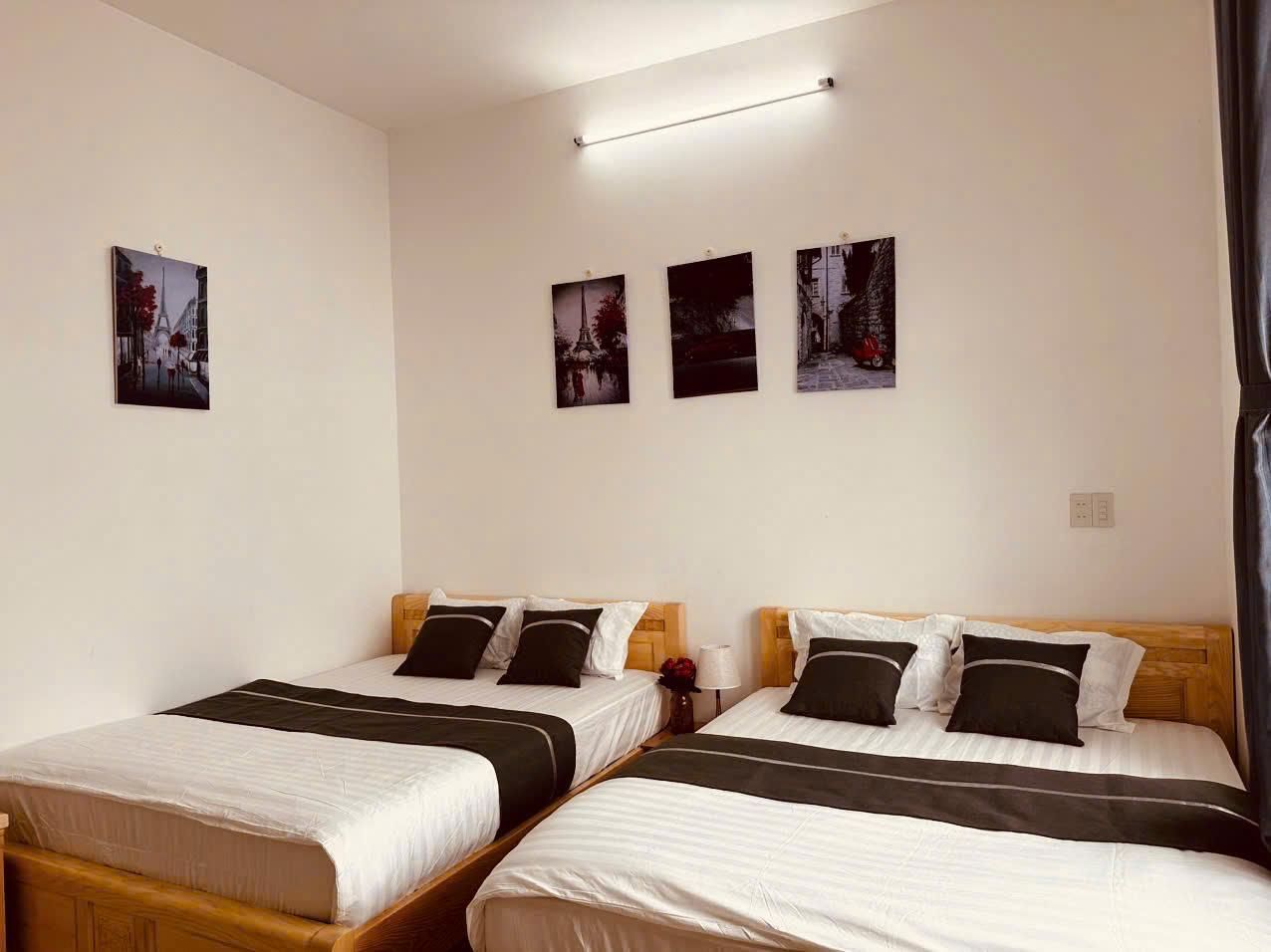 Twin Room with Private Bathroom