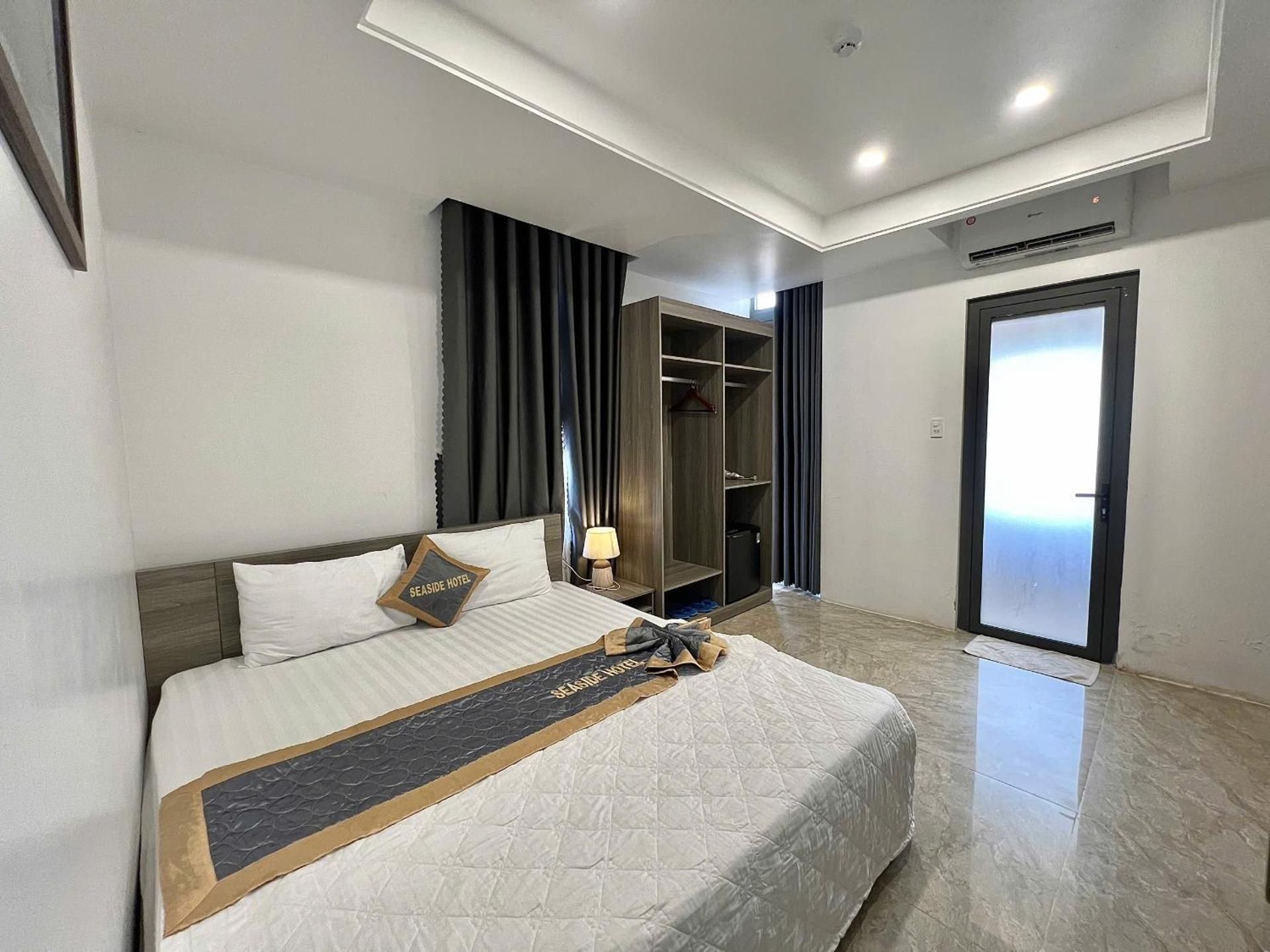 SEASIDE HOTEL  Deluxe Sea View Double Room