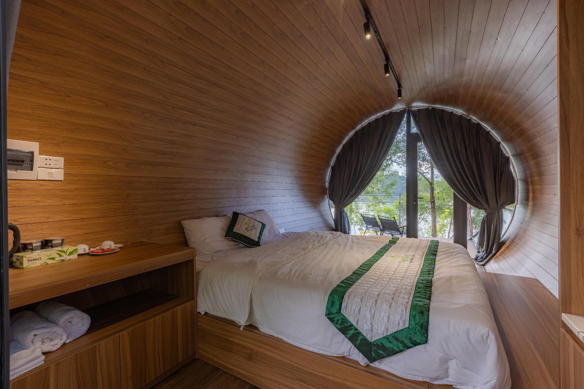 Deluxe Room - 1 Bed