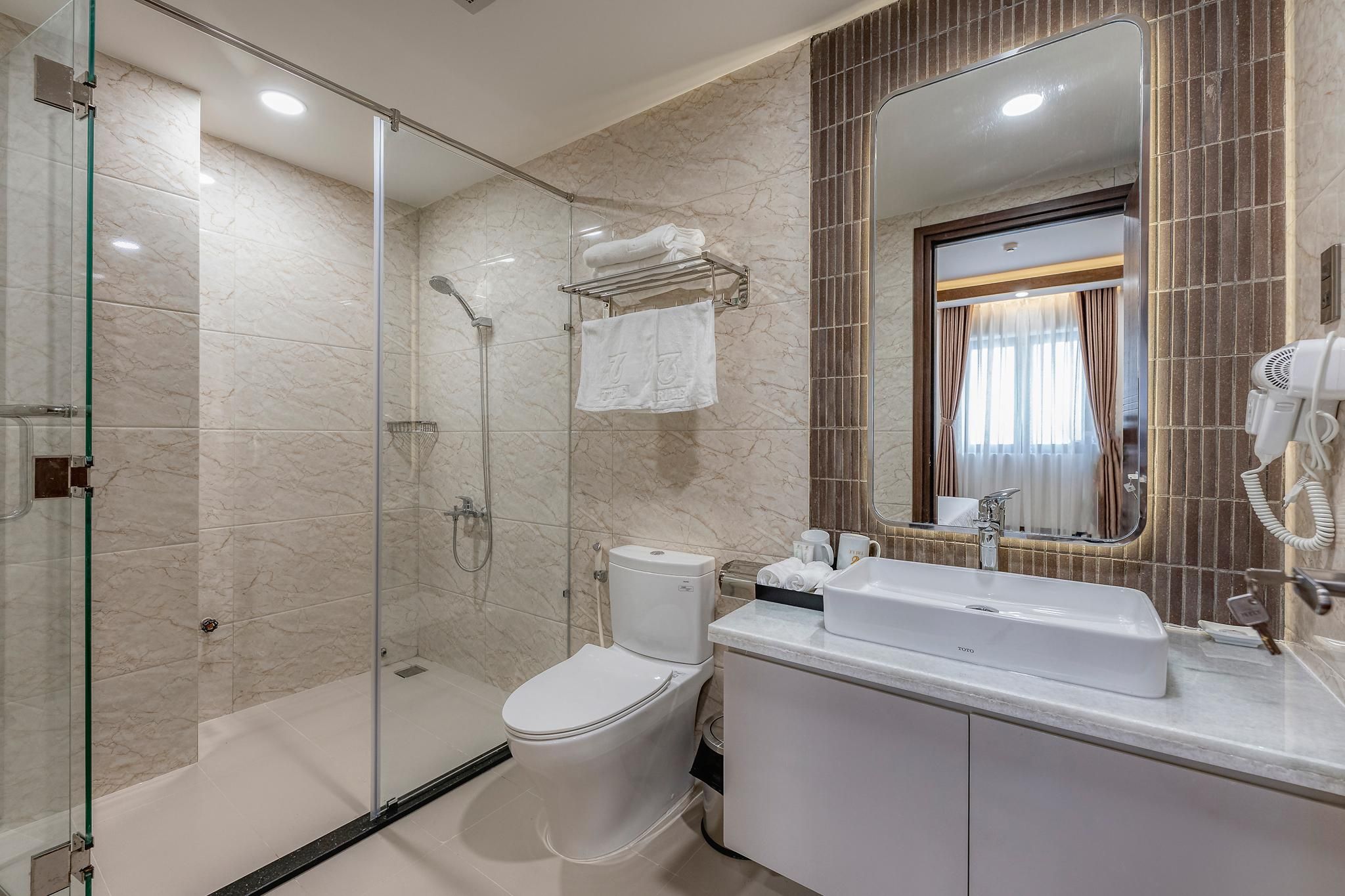 Tri Le Hotel Grand Superior Room 3