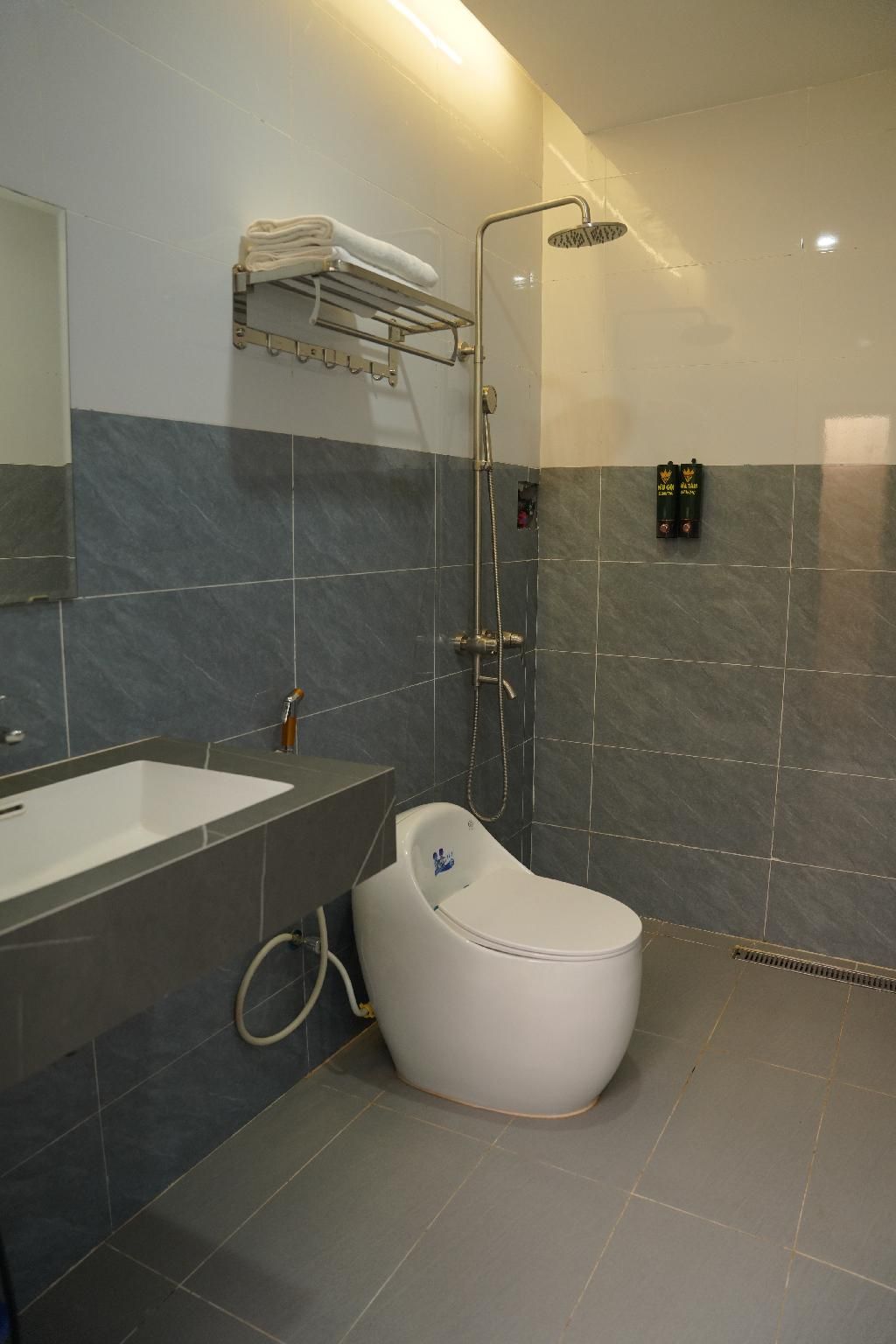 2 Double Beds - Royal Room