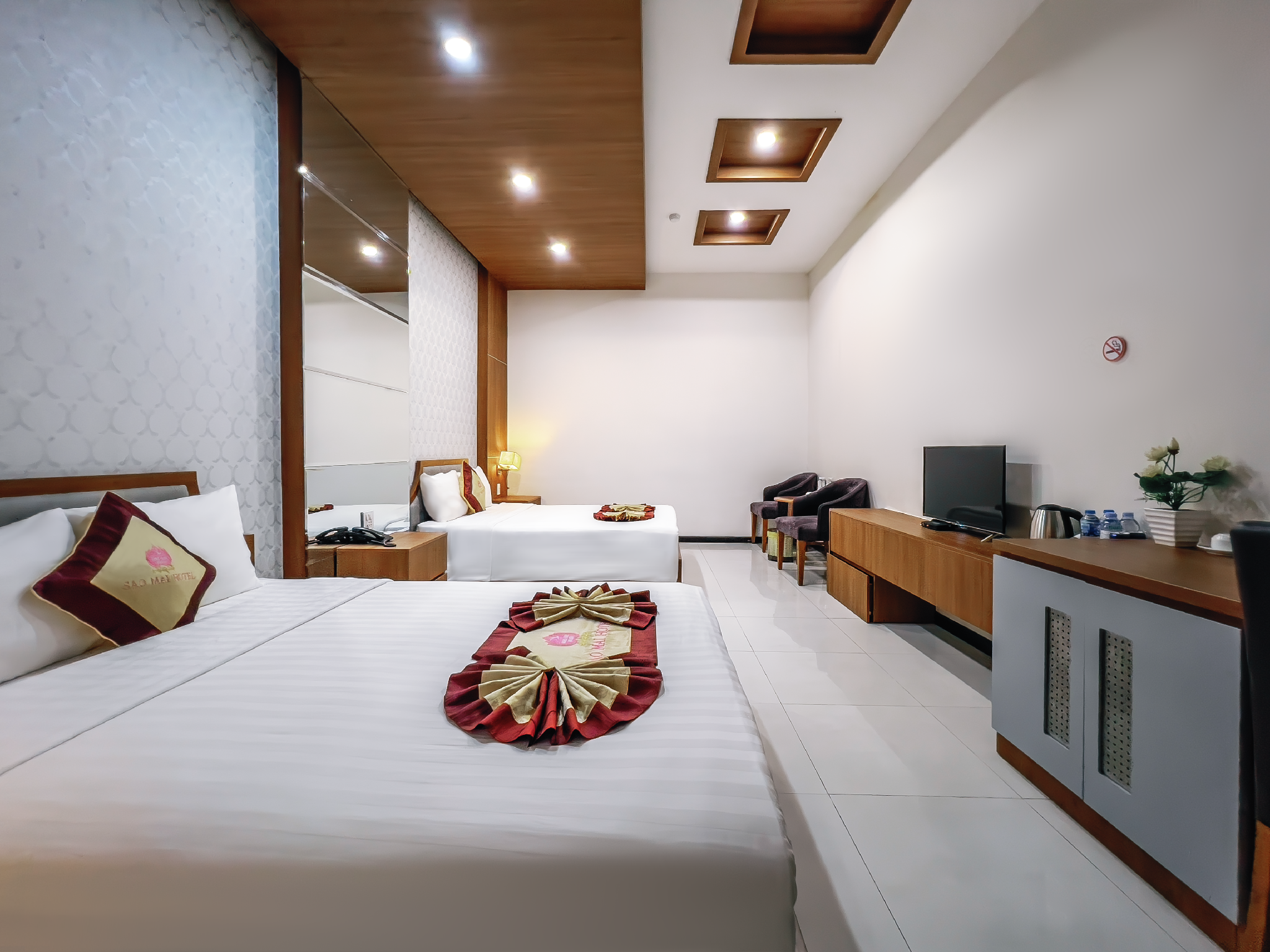 Quad Room