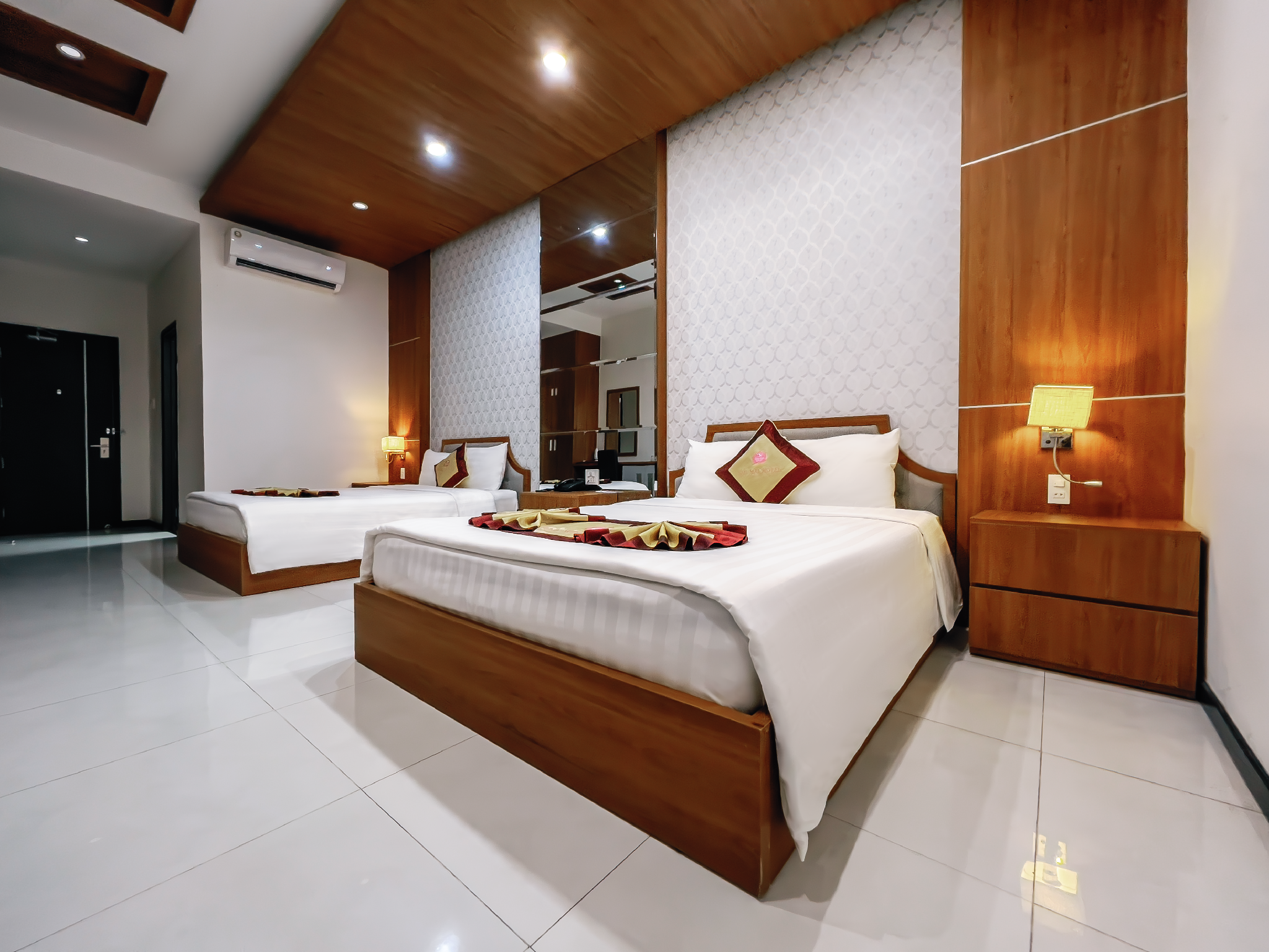 Quad Room