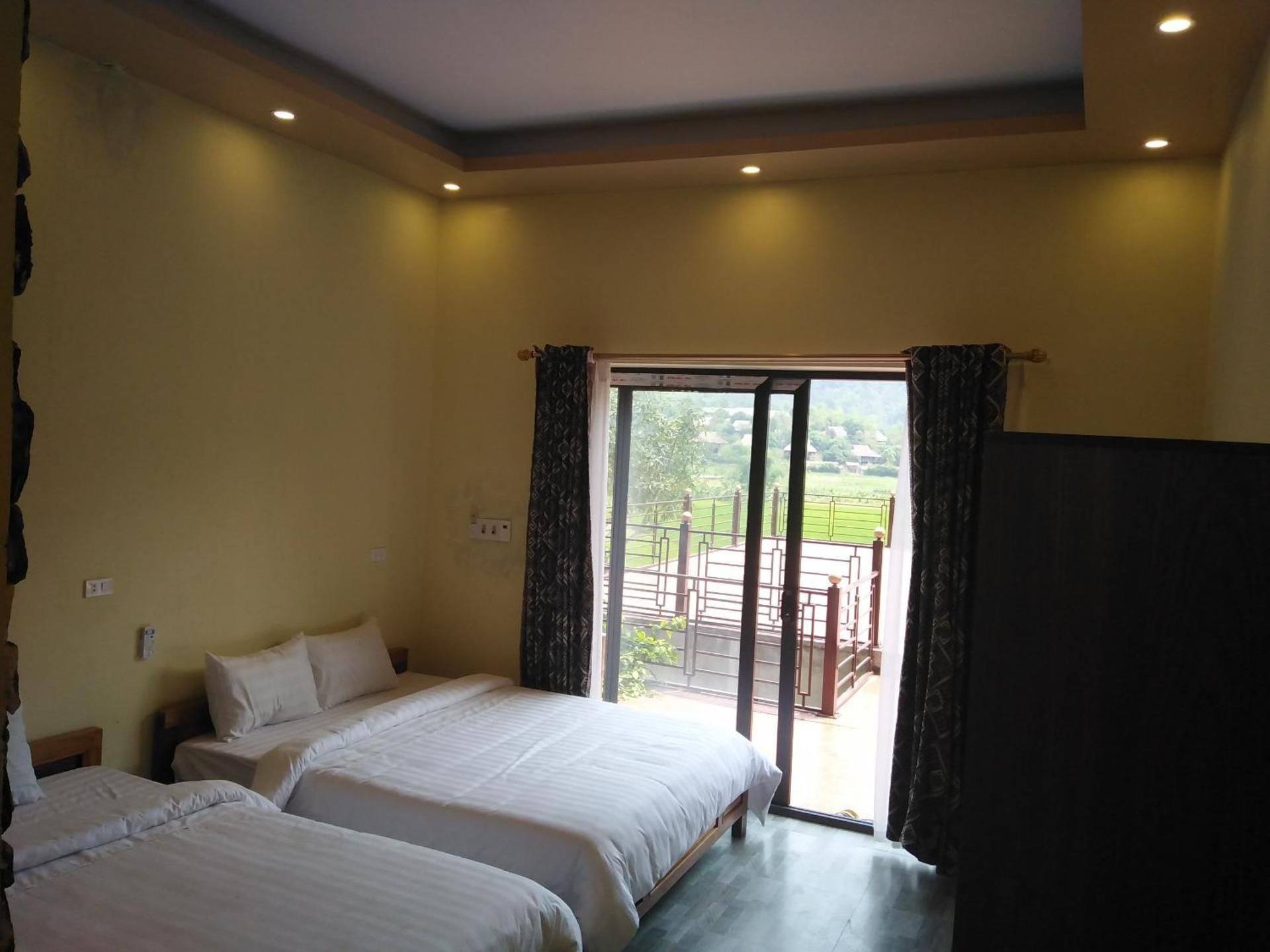 Deluxe Family Room
