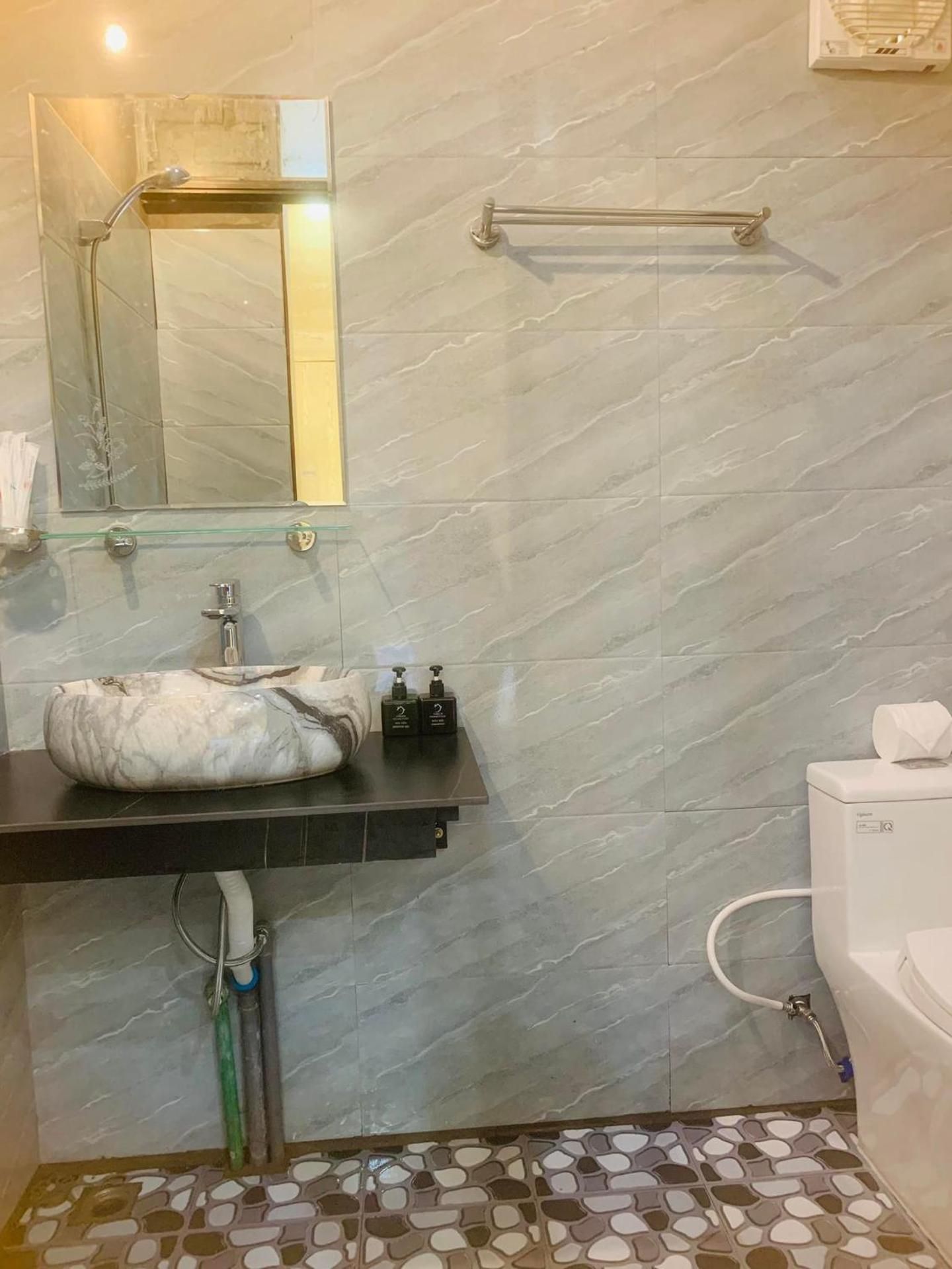 Single Bed in Mixed Dormitory Room