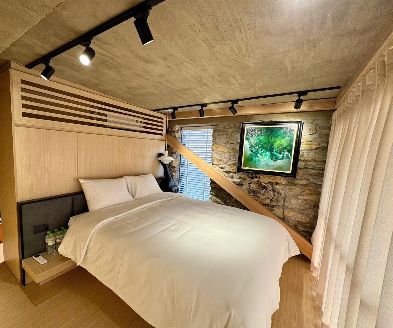  Grand One Bedroom, Forest View Villa with Private Pool 