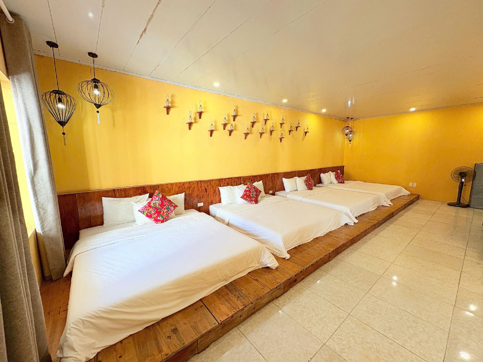 4 Bed - AC Room