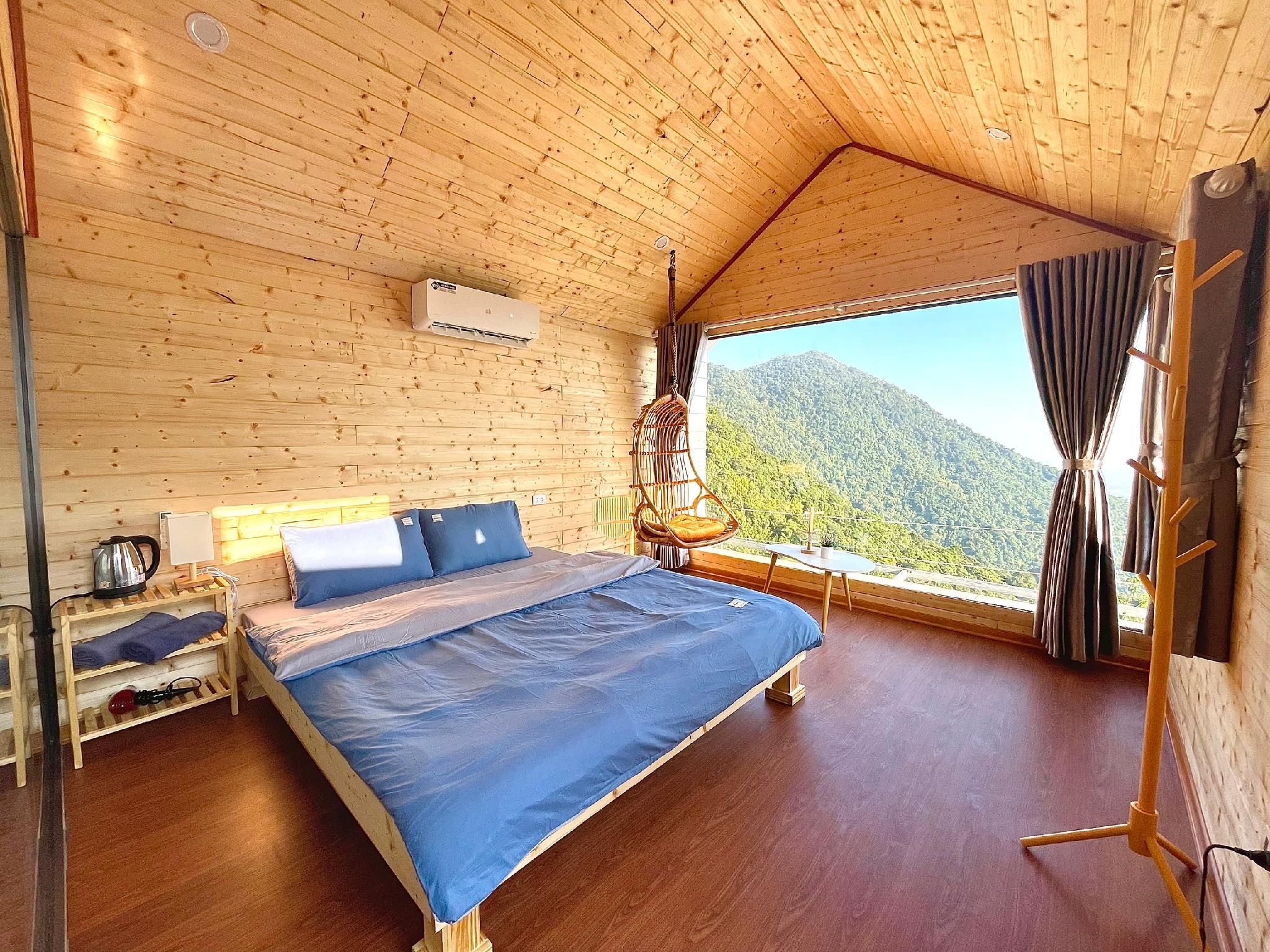 Standard - 1 Double Bed with Balcony