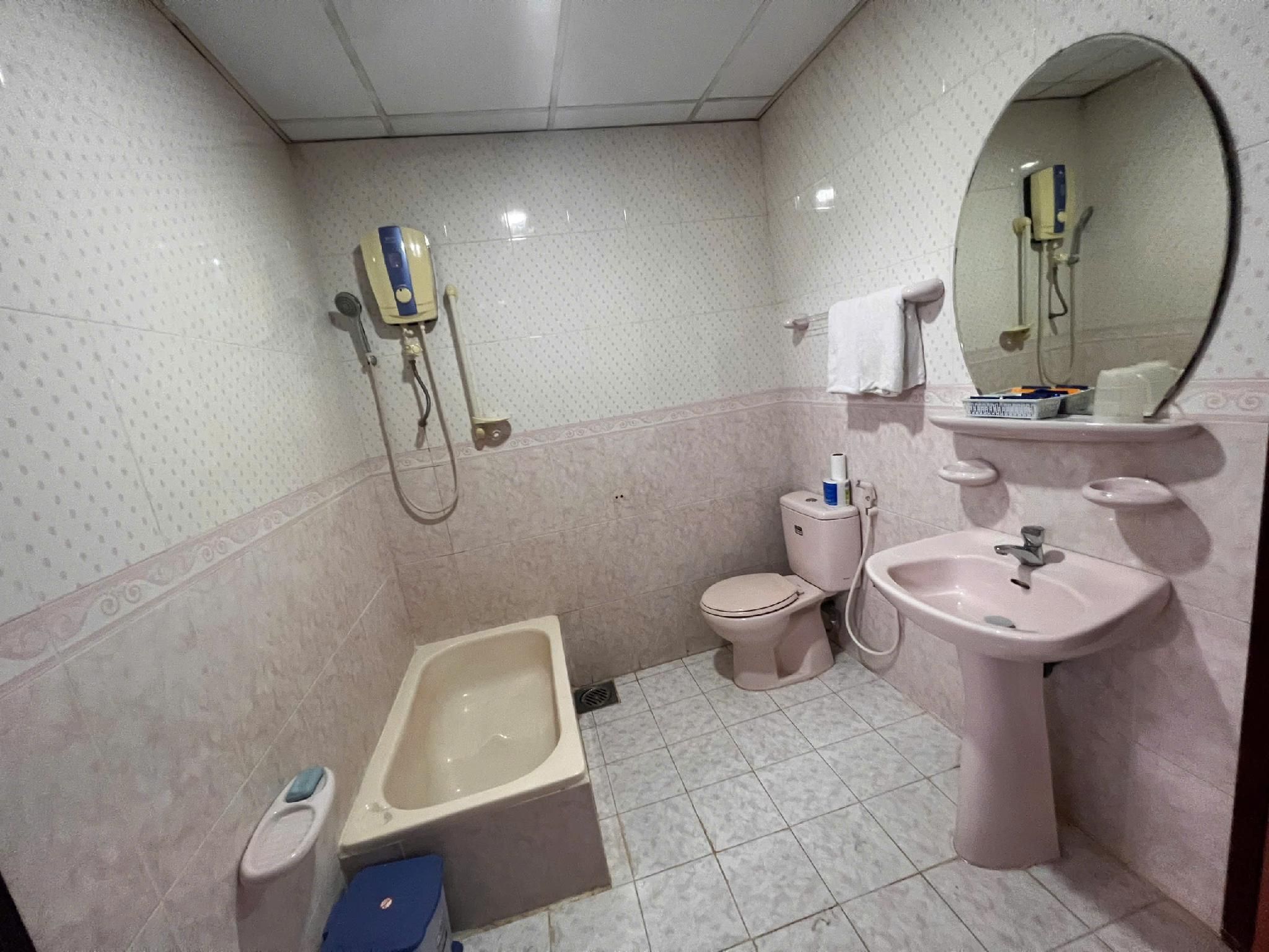 Standard - 2 Beds with Shower