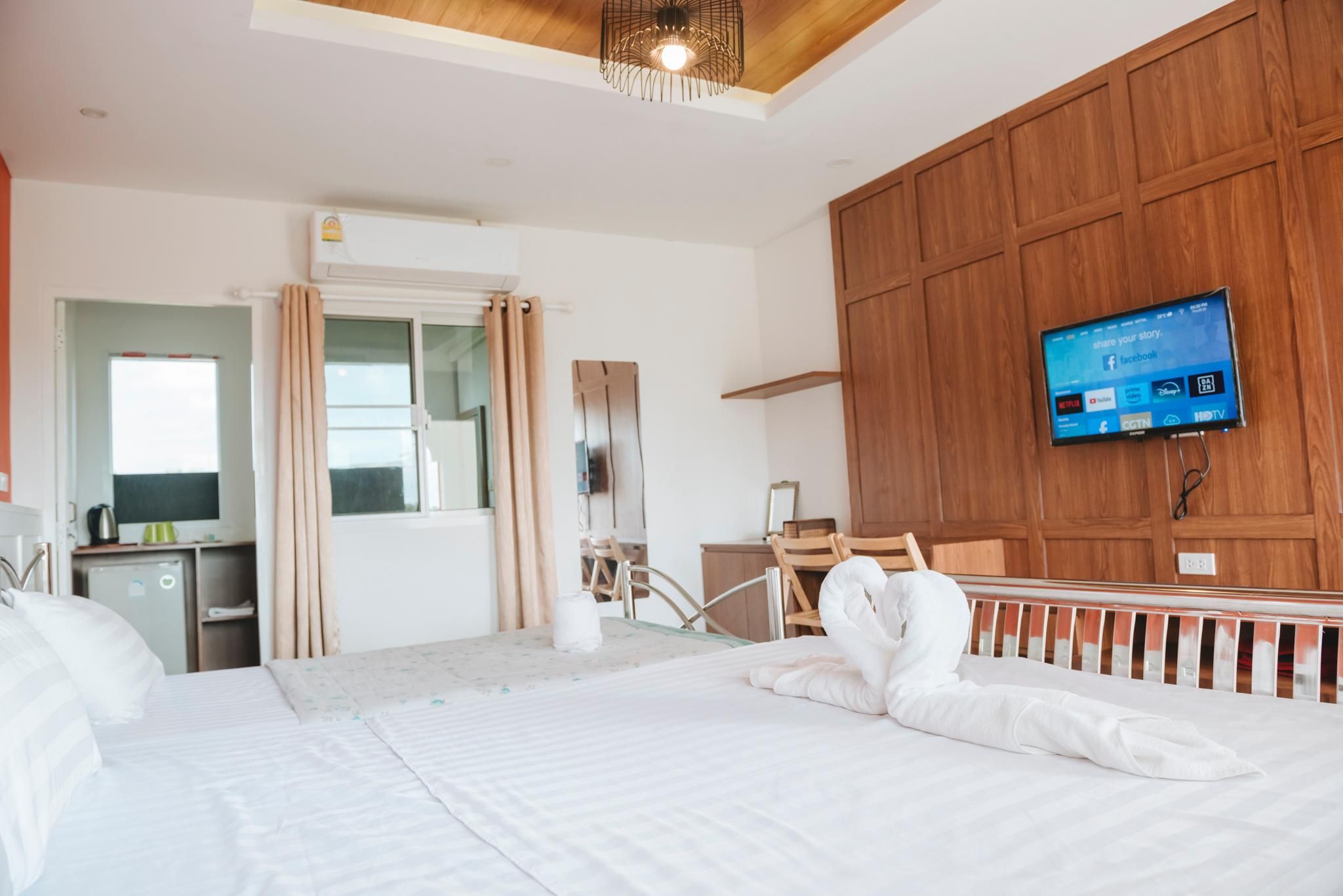 Family 2 Bedroom for 3 Person