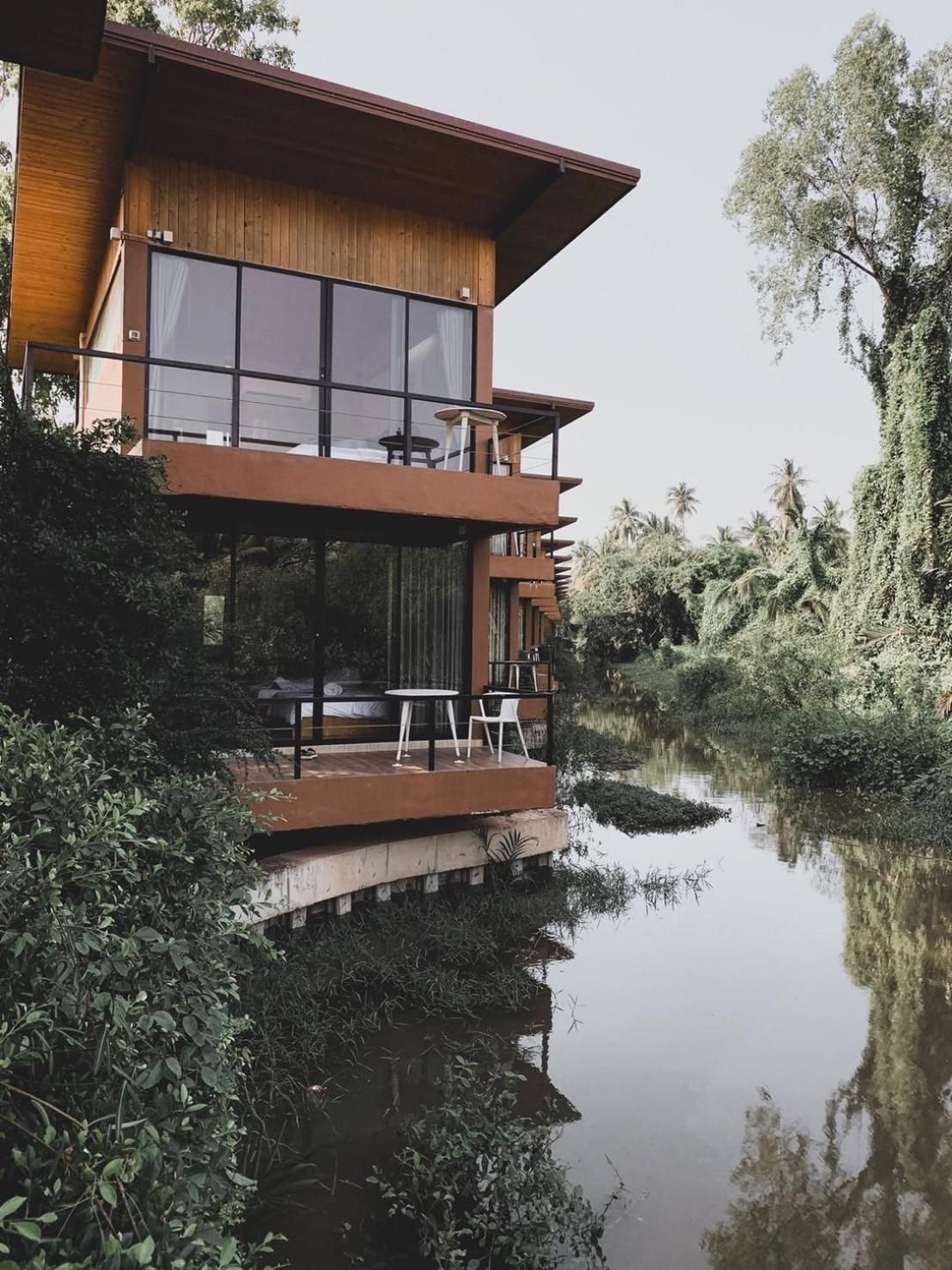 The Grace Amphawa Hotel