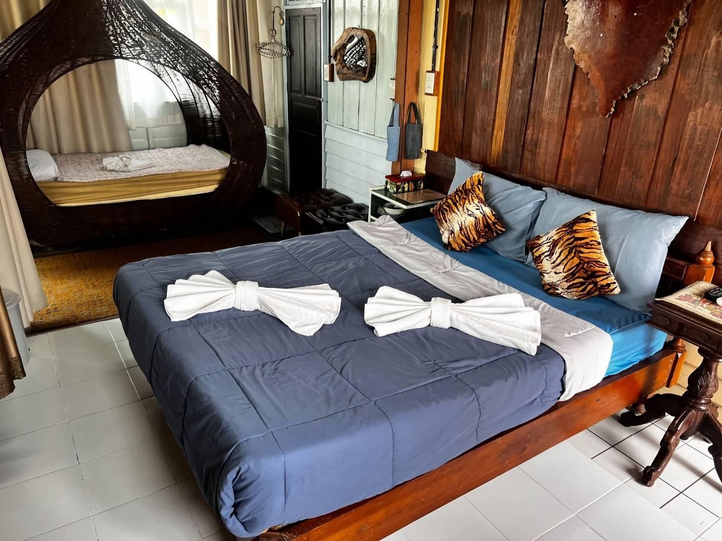 Glorilla Amphawa Riverside Junior Suite One Bedroom