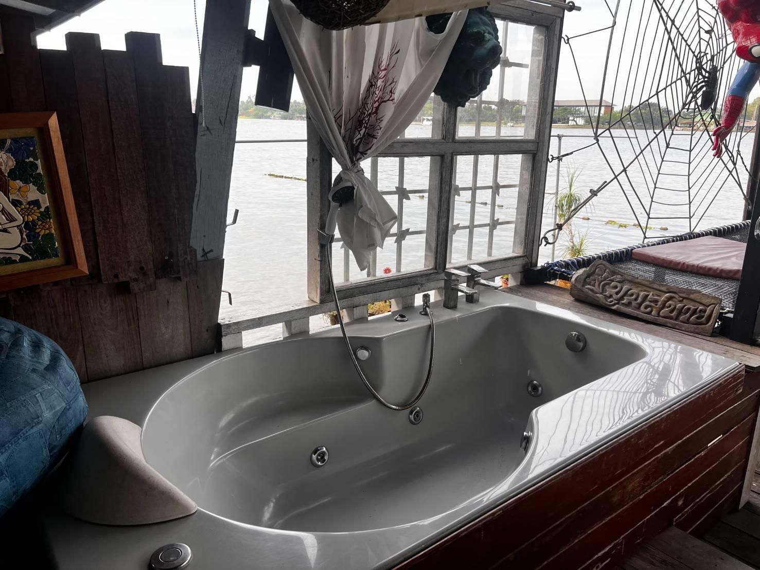 Glorilla Amphawa Riverside River view B 3