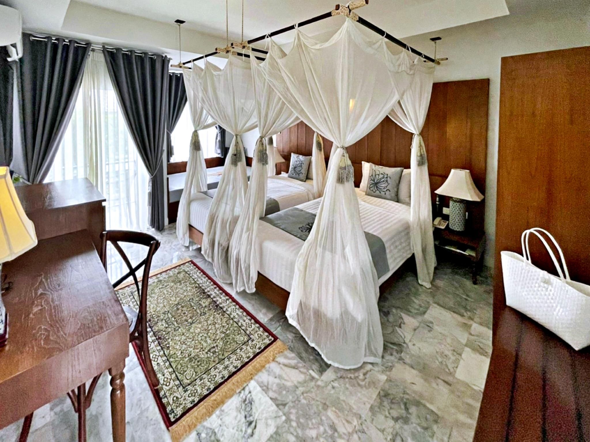 Villa Amphawa Deluxe Plus Twin Room