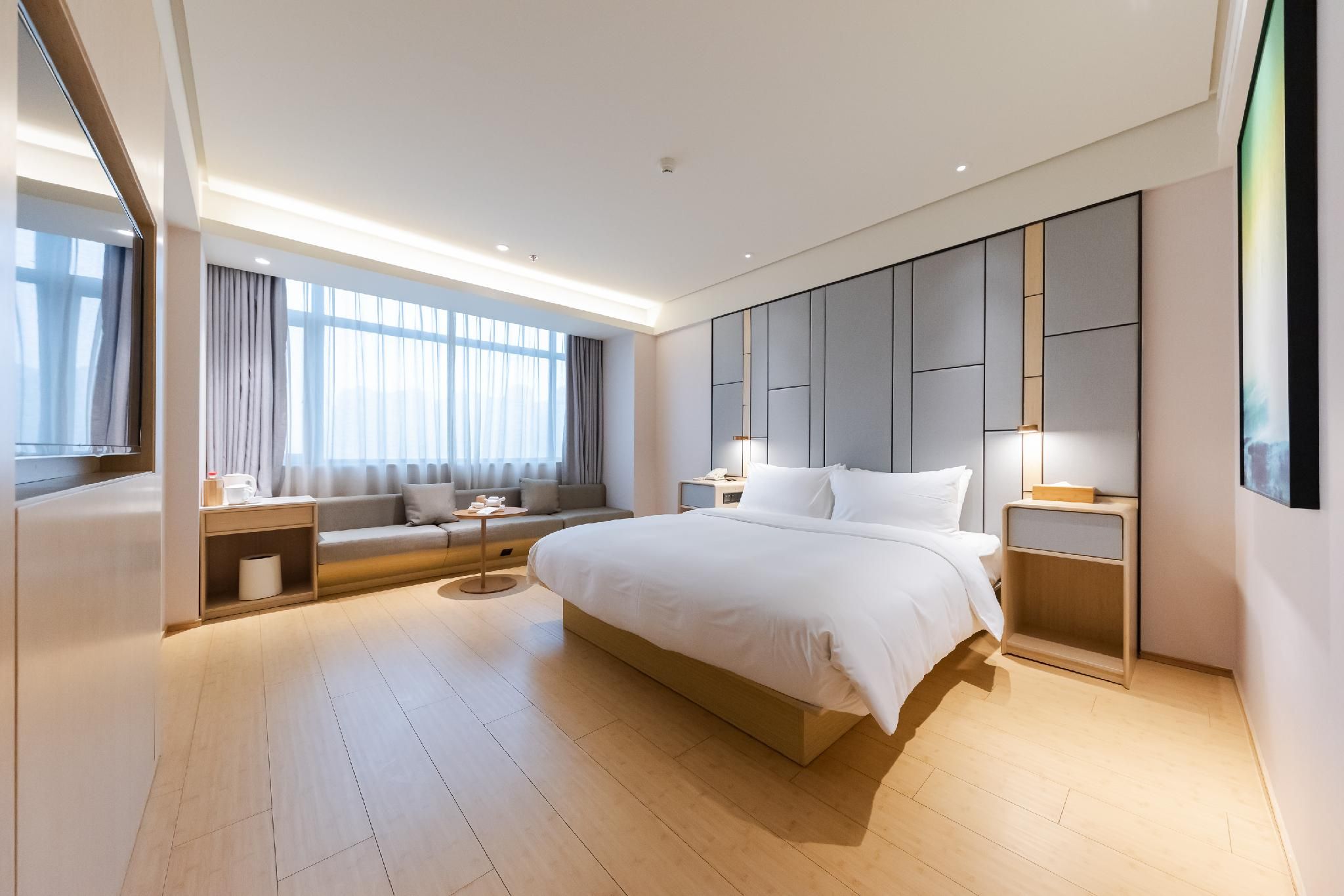 Huazhu - Superior BedRoom