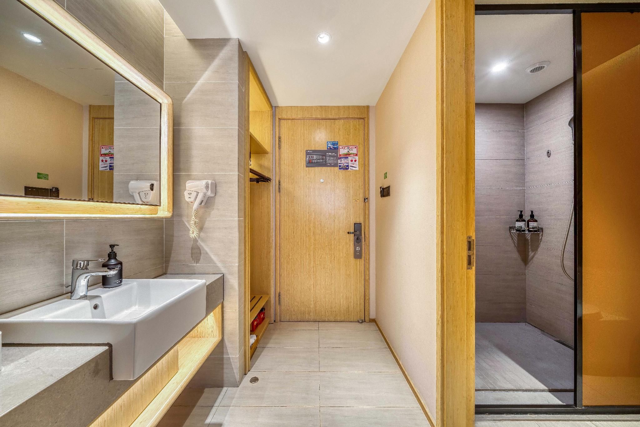 Business Queen Bed Room