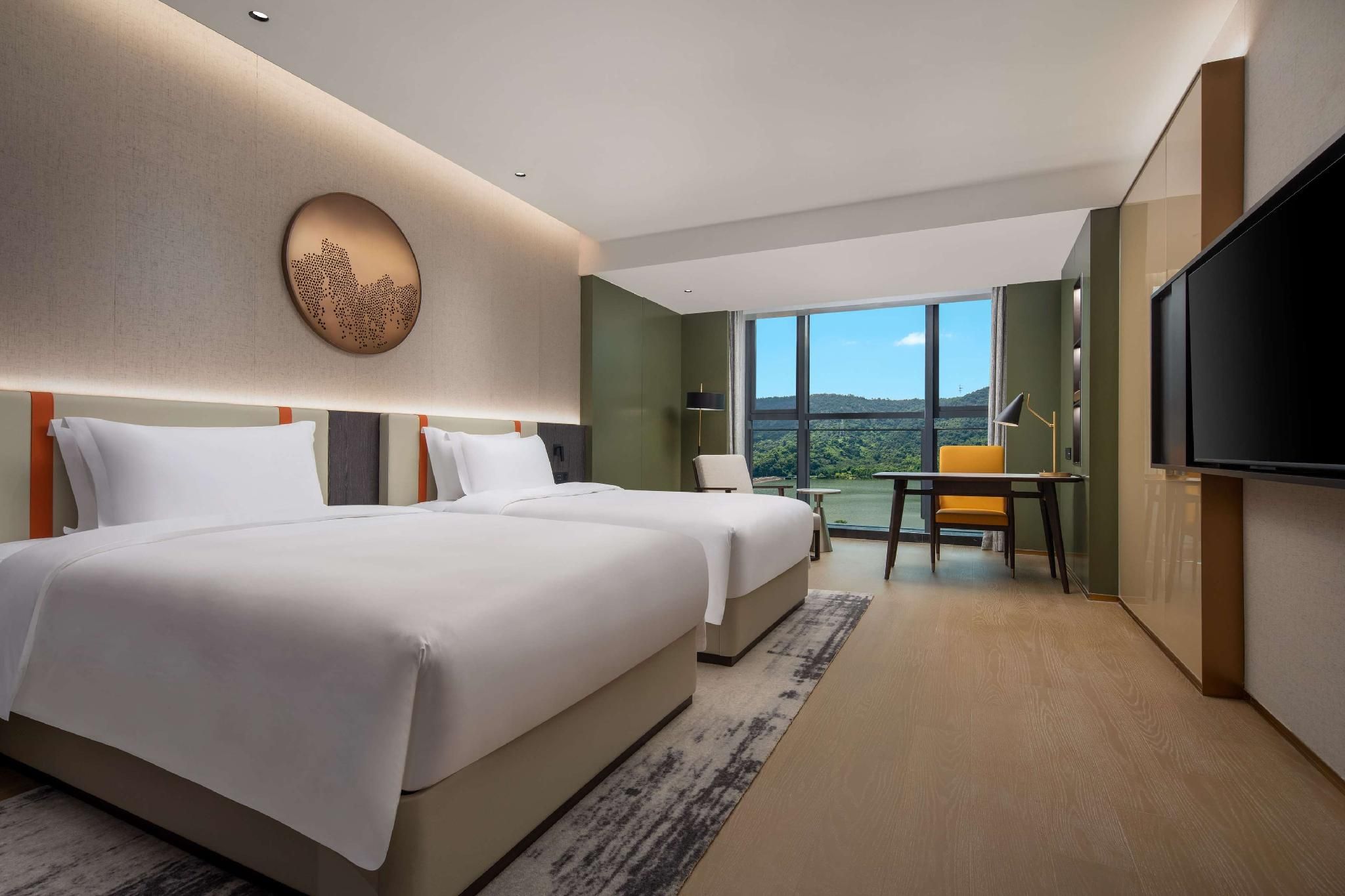 Deluxe Lake View Single Room