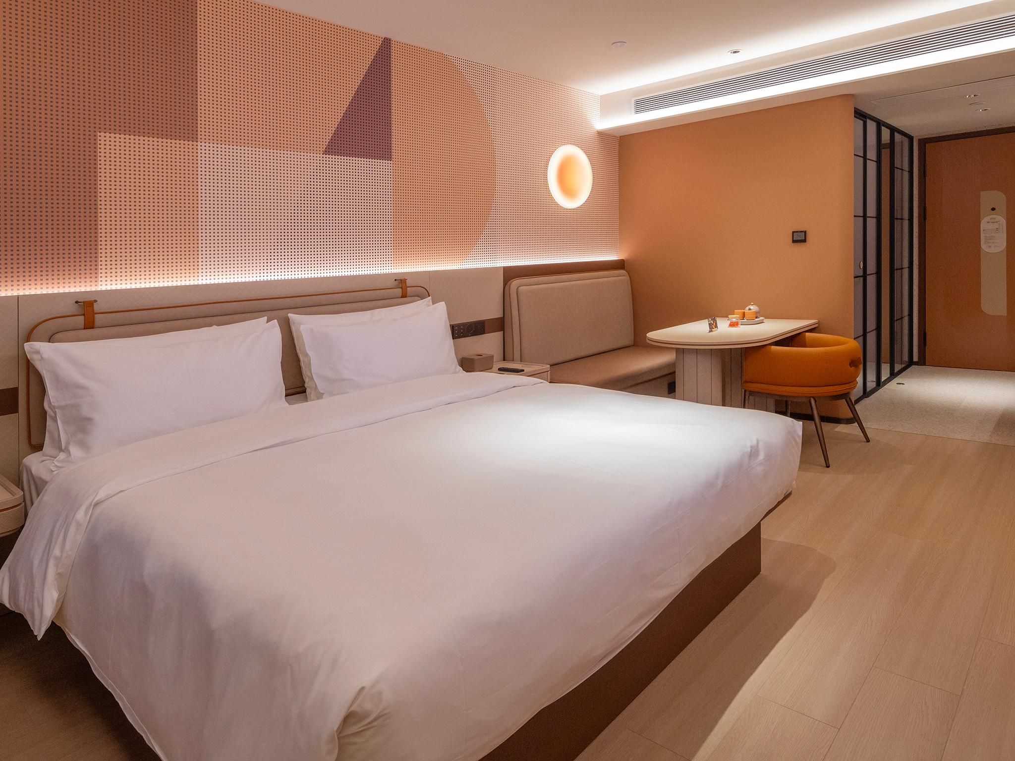 Huazhu - Superior BedRoom