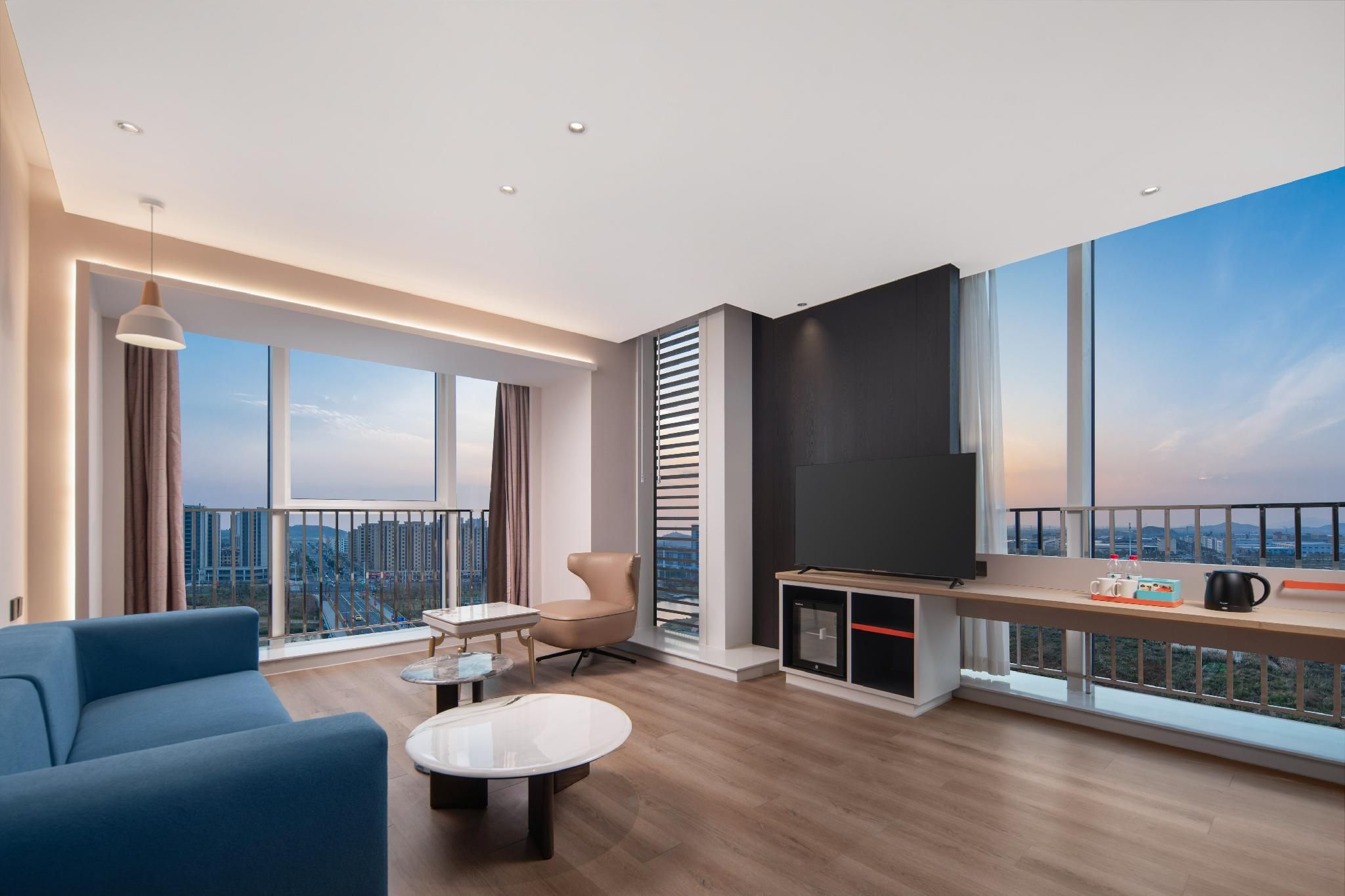 1 Bedroom Suite 
