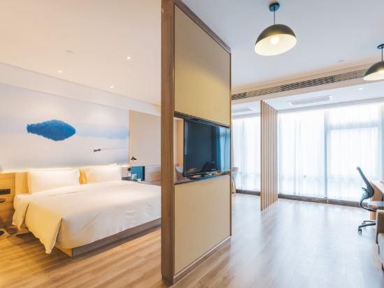Double Room with View