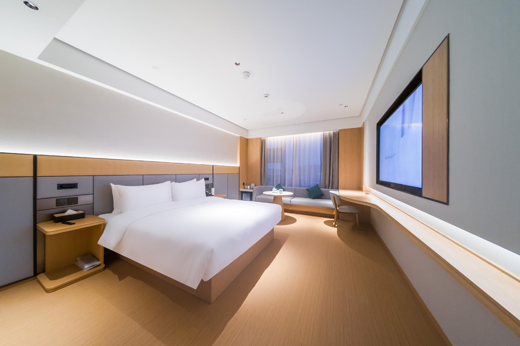 Huazhu - Superior BedRoom