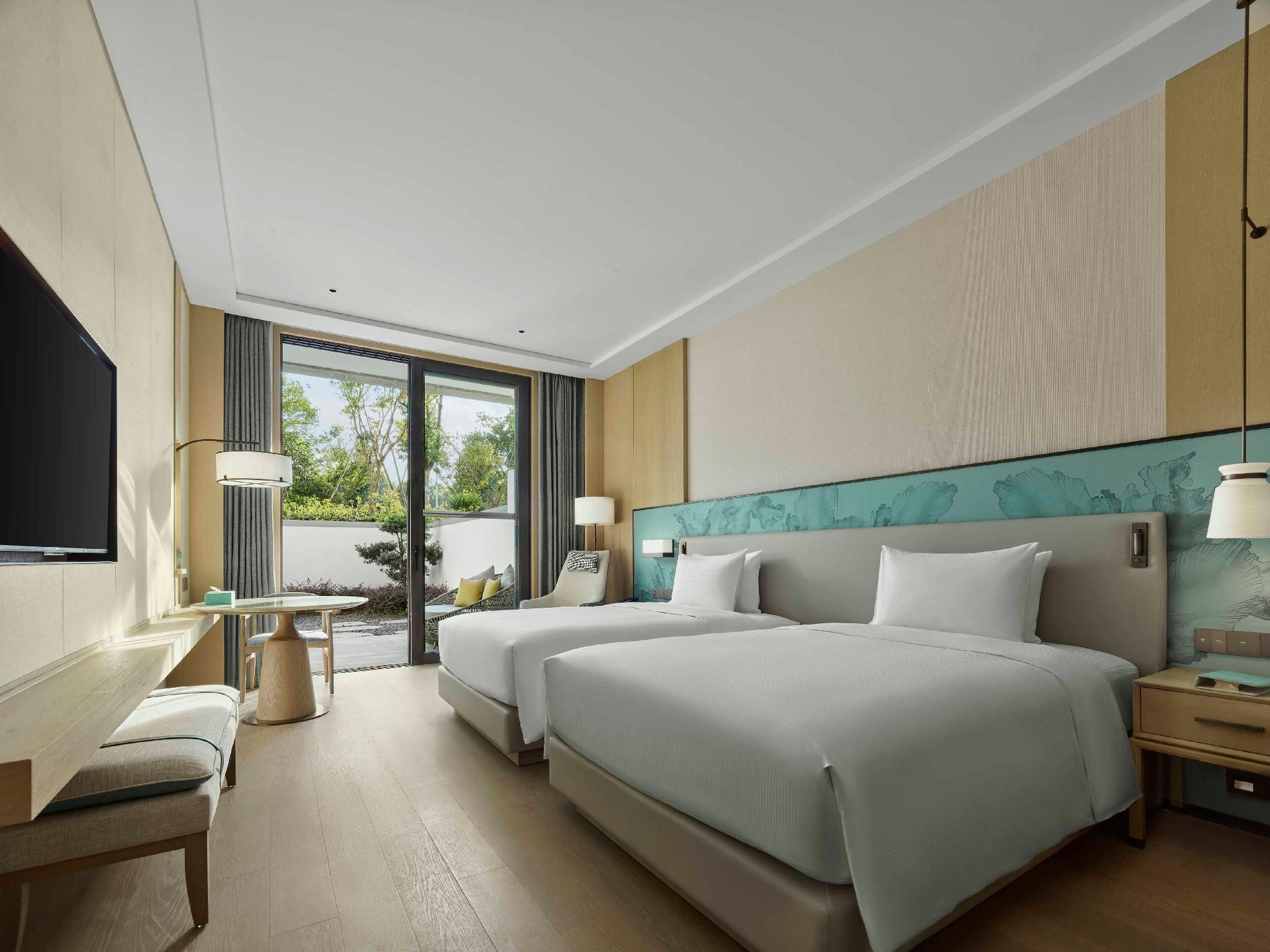 Twin Deluxe Room With Garden