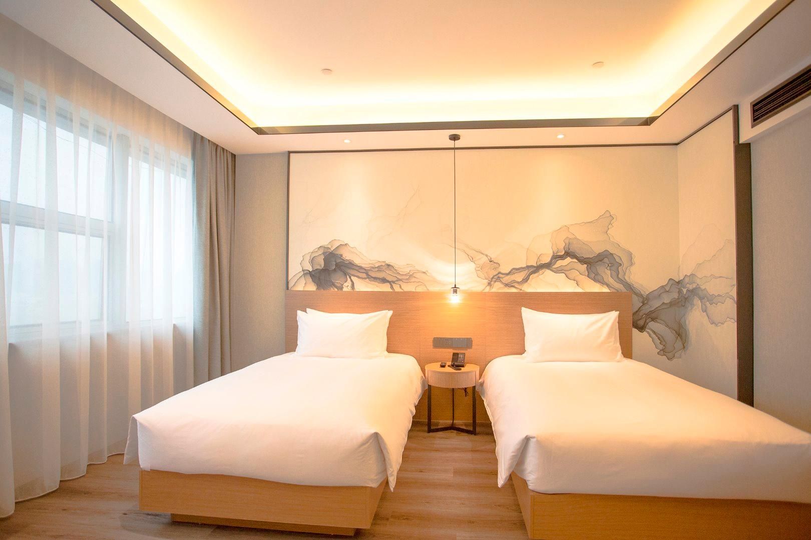 Huazhu - Executive Twin Room