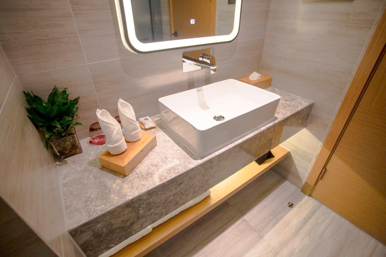 Huazhu - Executive Suite