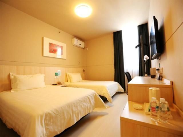 Business Standard Room A