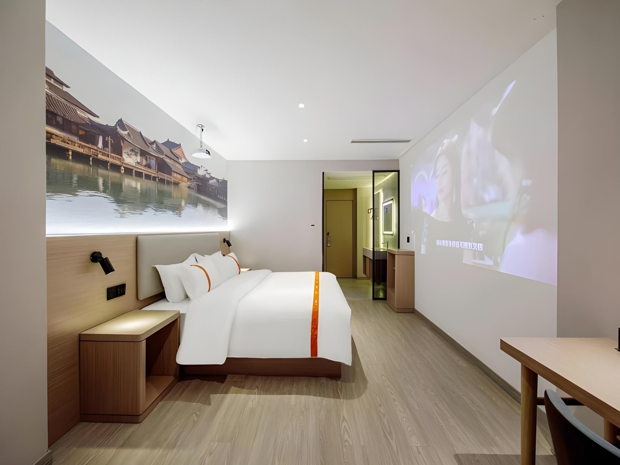 GTI - Feature 1 Bed Room, Projection