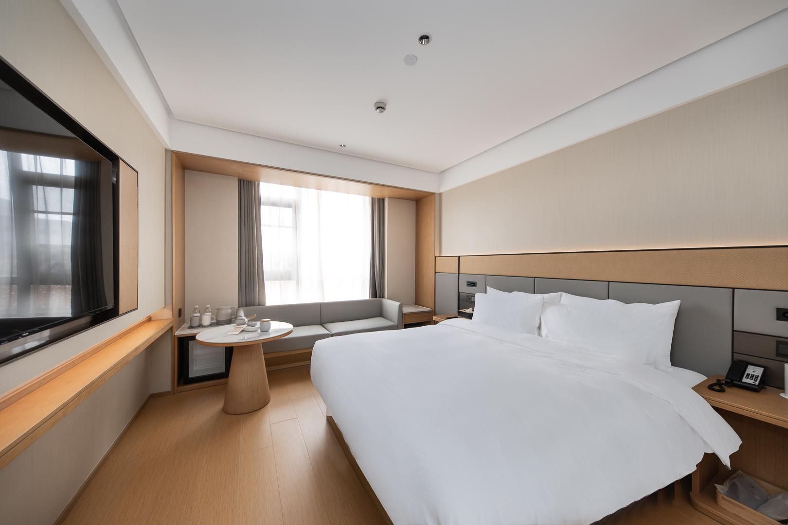 Huazhu - Superior BedRoom