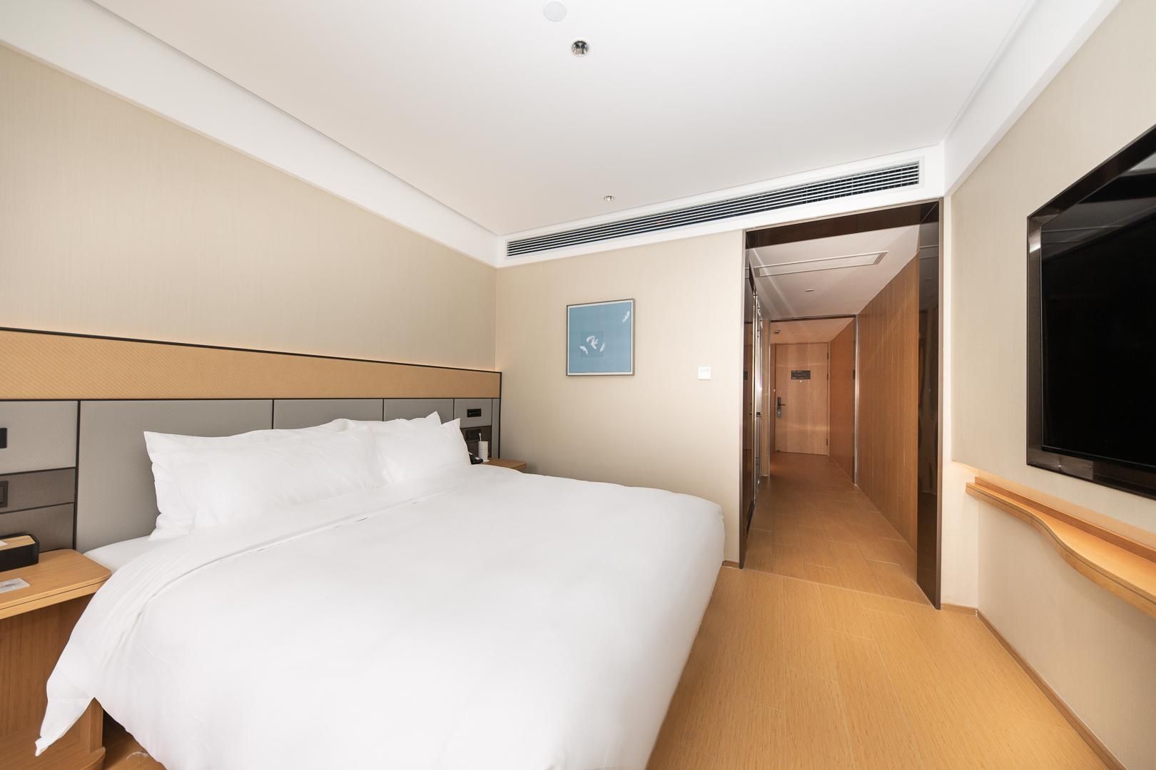 Huazhu - Superior BedRoom
