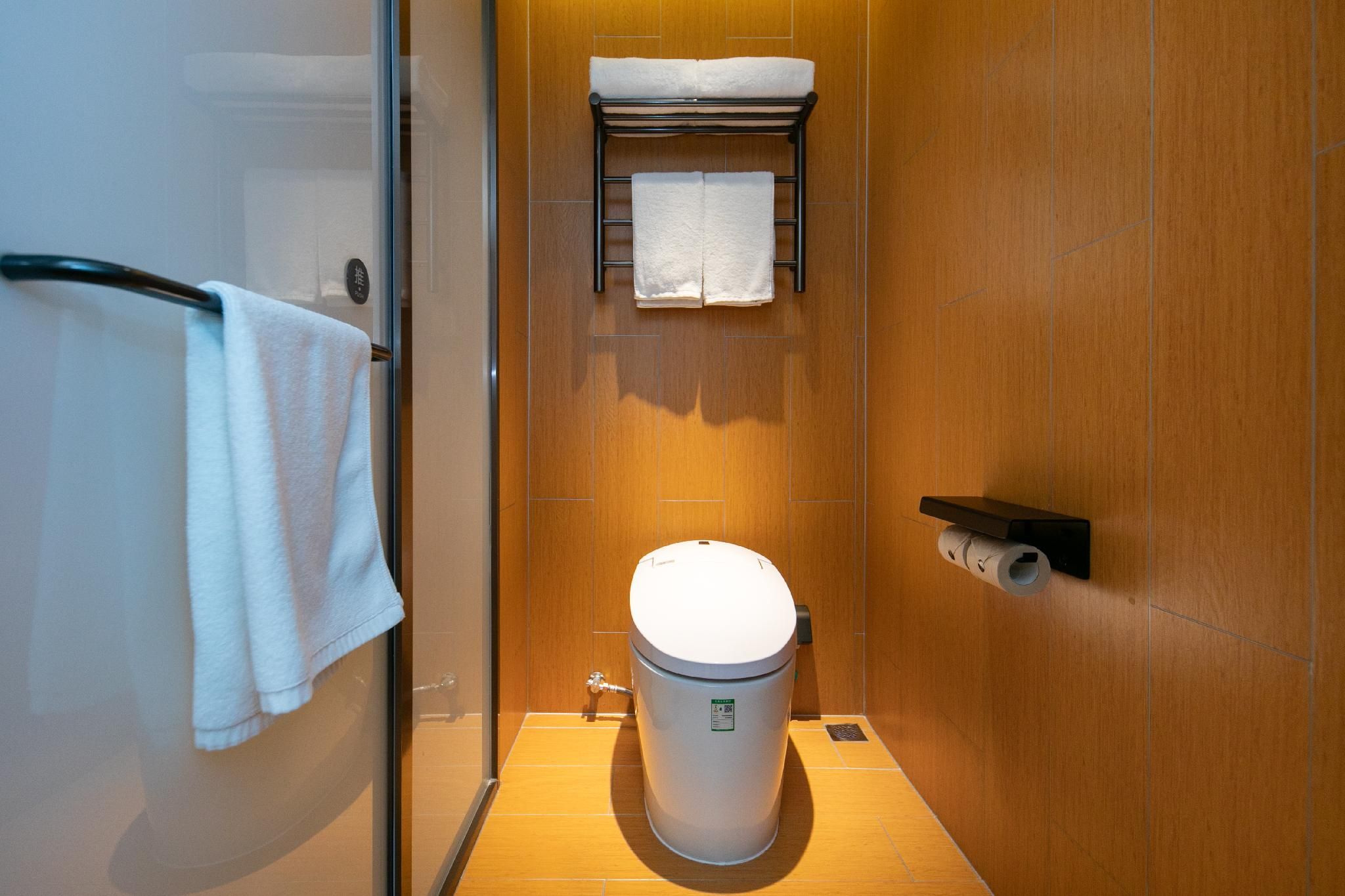 Huazhu - Room With Bed