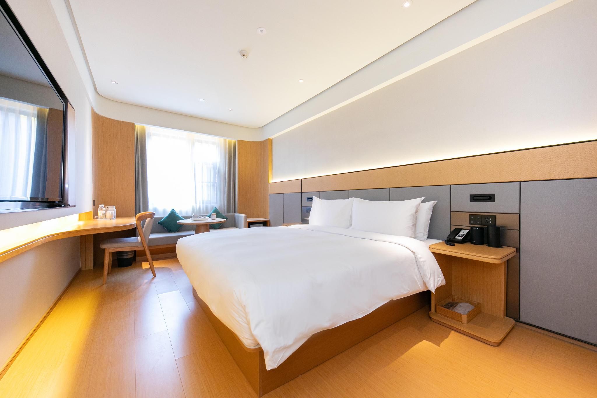 Huazhu - Superior BedRoom