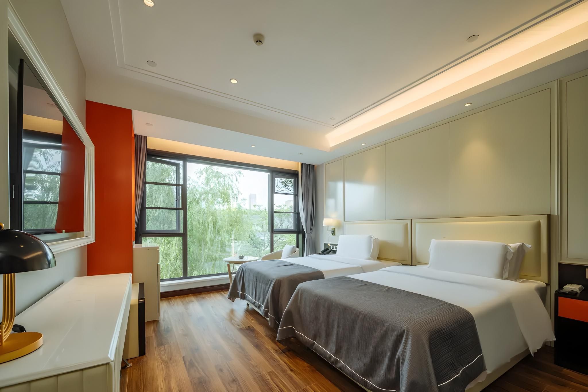 2 Bed Twin Superior Room