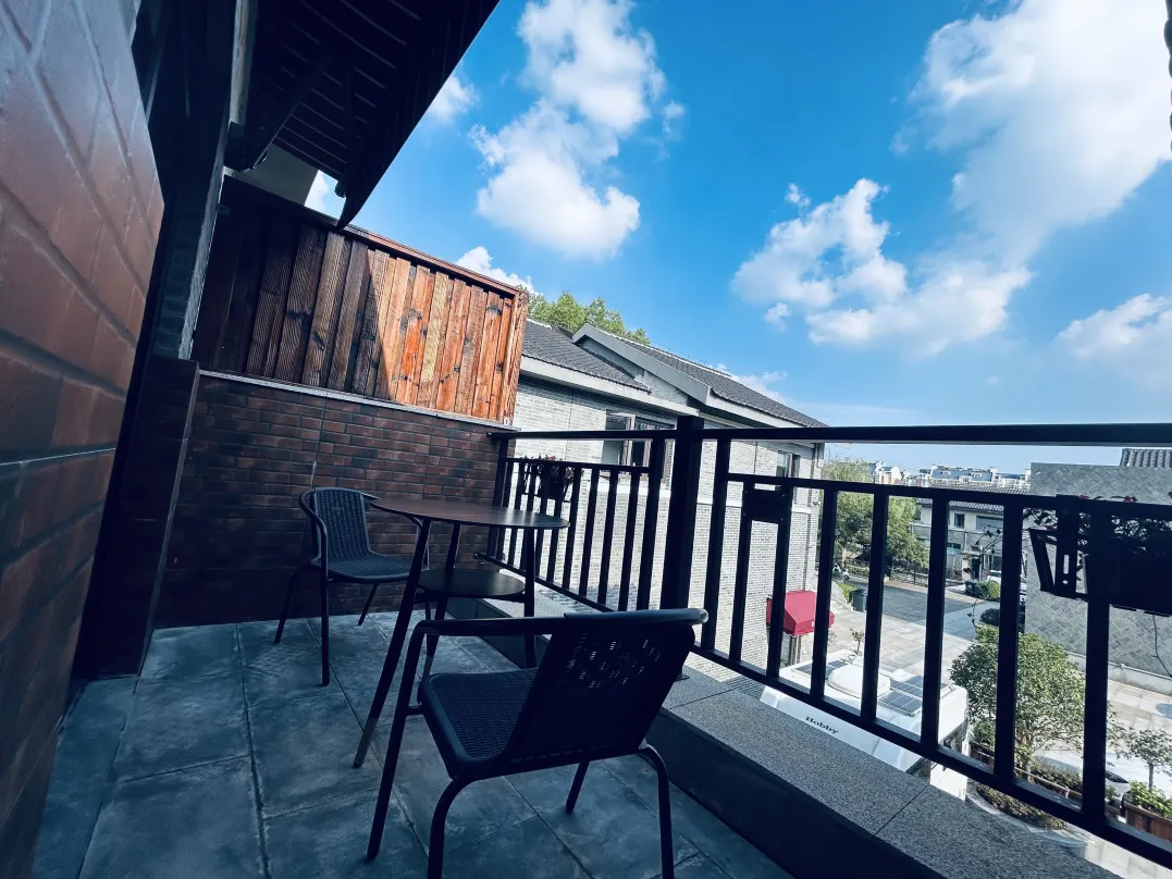 Garden View King Room with Terrace