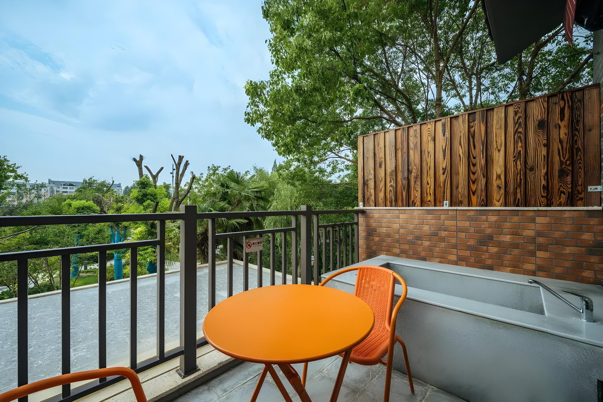 King Room with Balcony