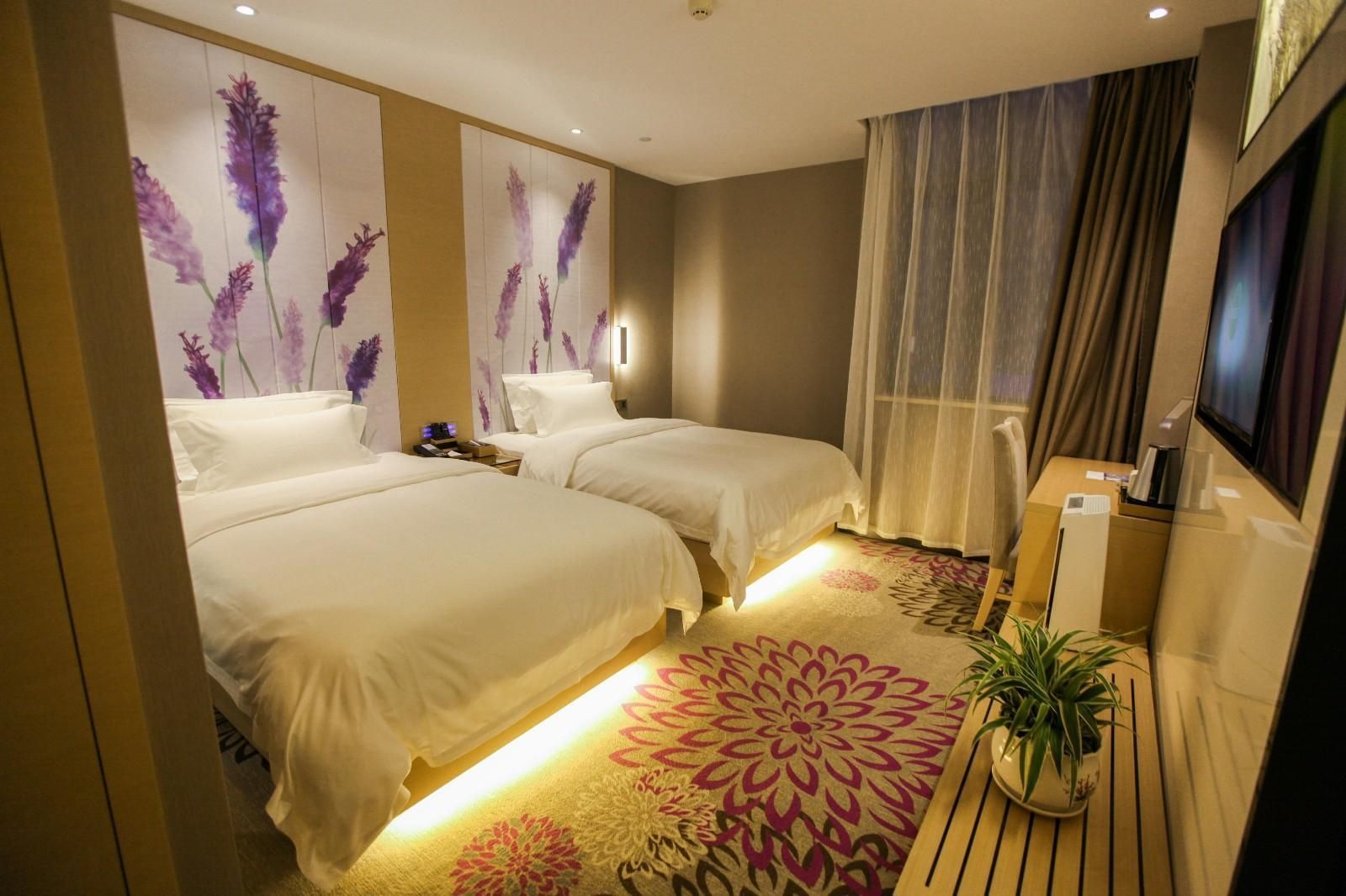 Twin Deluxe Room
